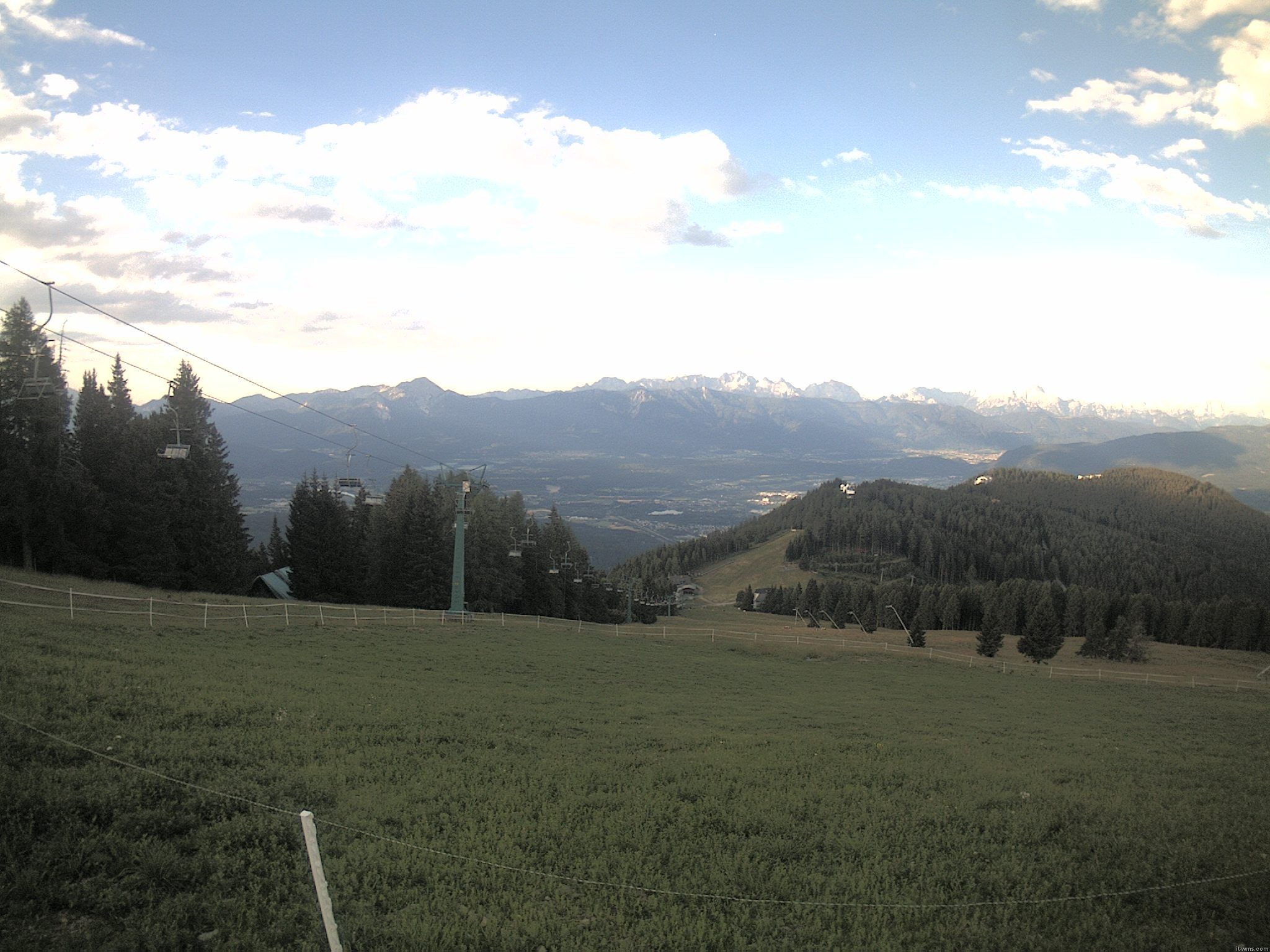 Archiv Foto Webcam Ochsengarten Übungslift (Gerlitzen)