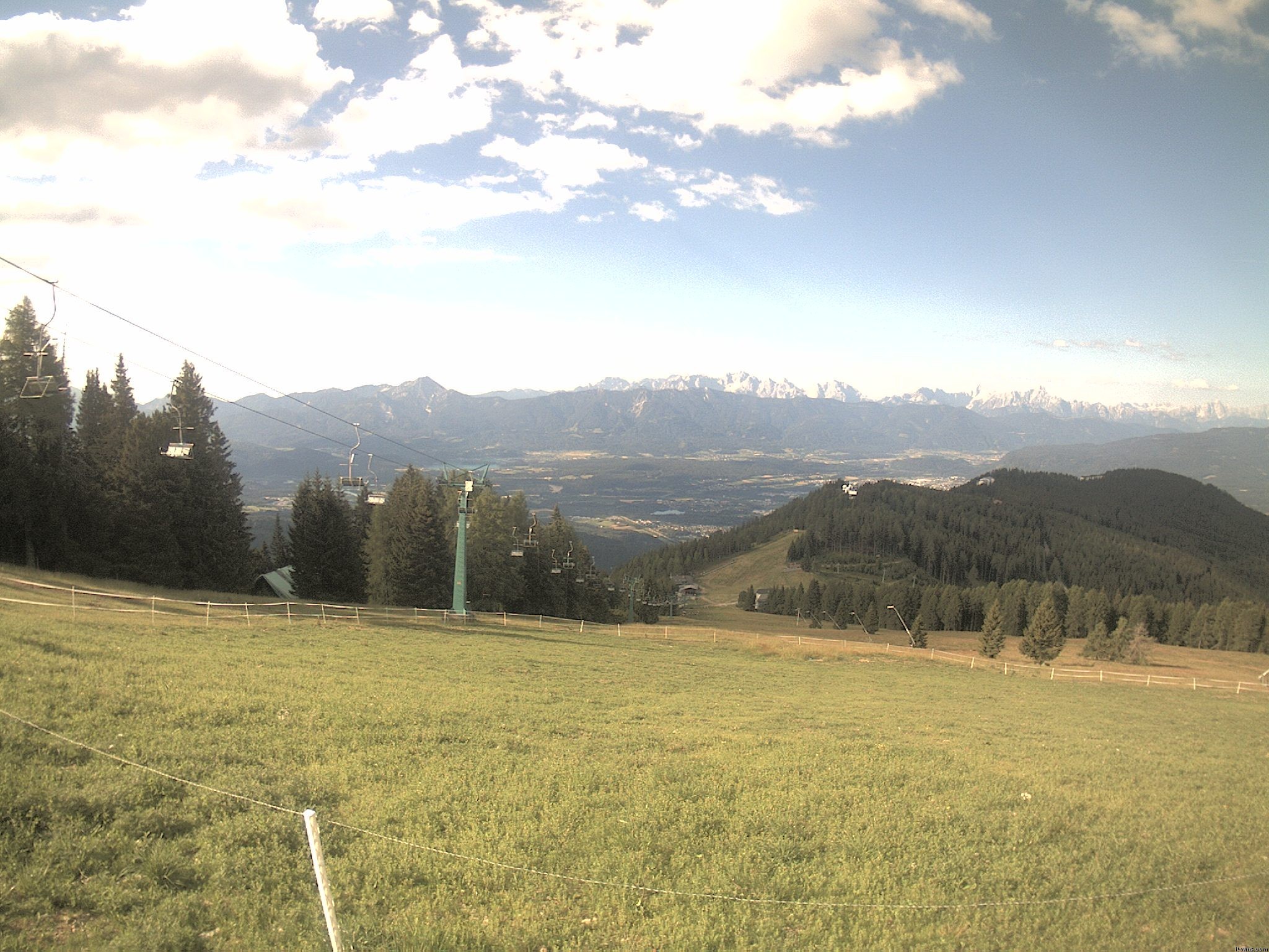 Archiv Foto Webcam Ochsengarten Übungslift (Gerlitzen)