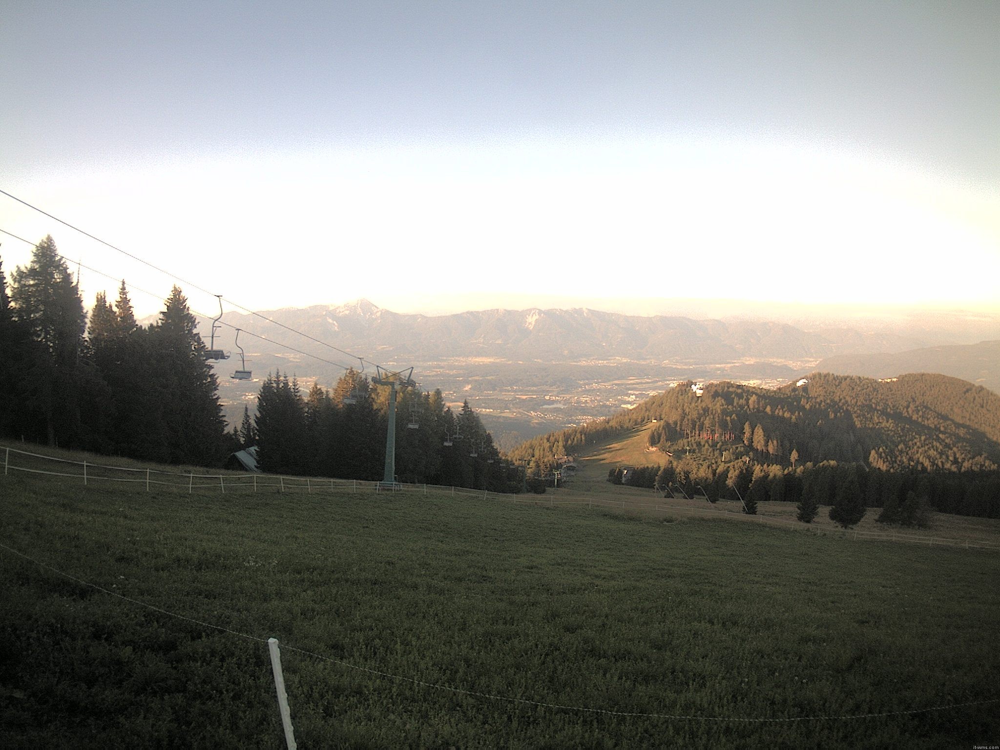 Archiv Foto Webcam Ochsengarten Übungslift (Gerlitzen)