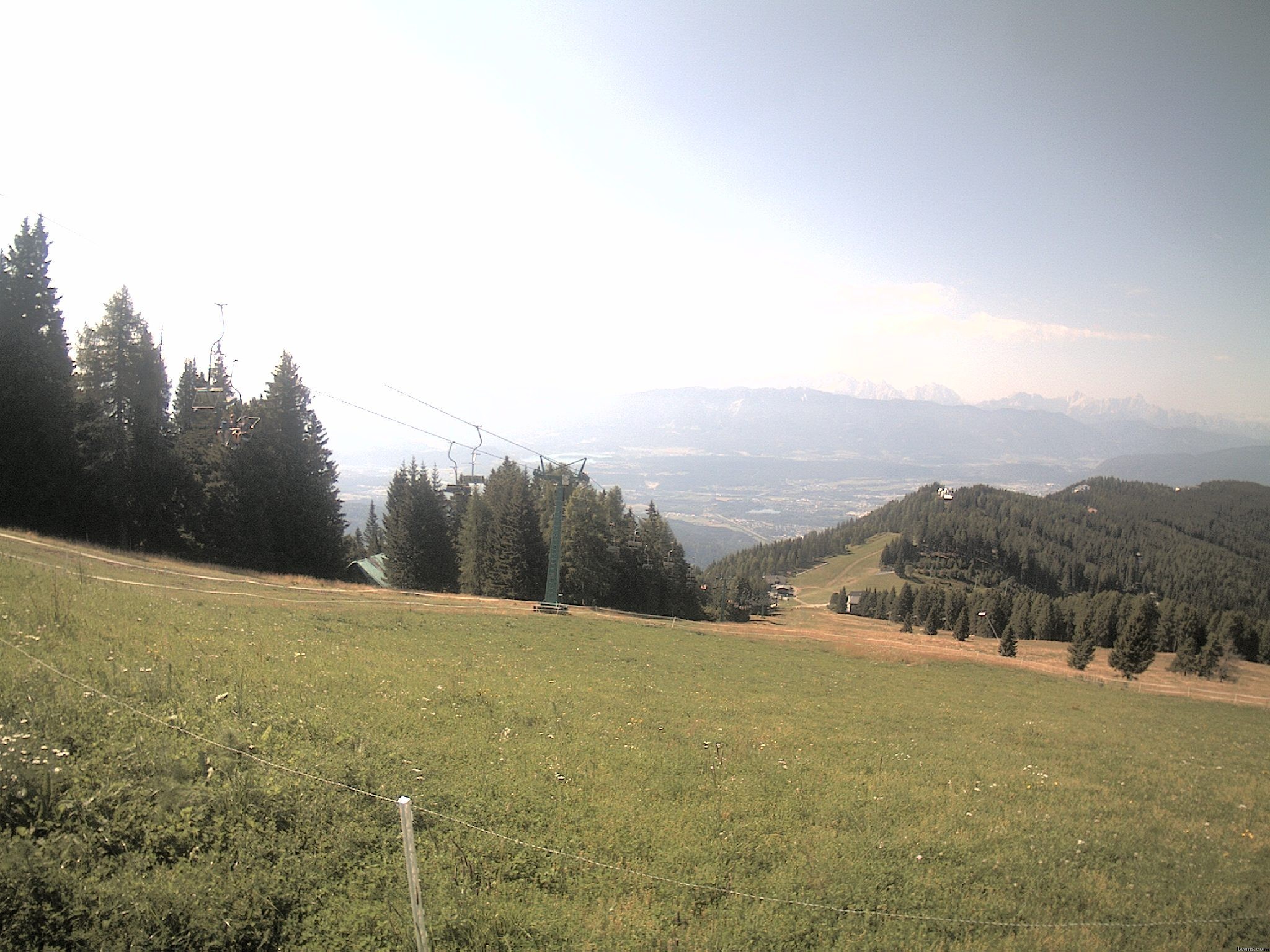 Archiv Foto Webcam Ochsengarten Übungslift (Gerlitzen)