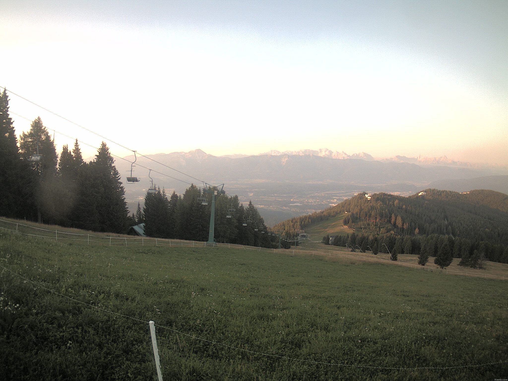 Archiv Foto Webcam Ochsengarten Übungslift (Gerlitzen)