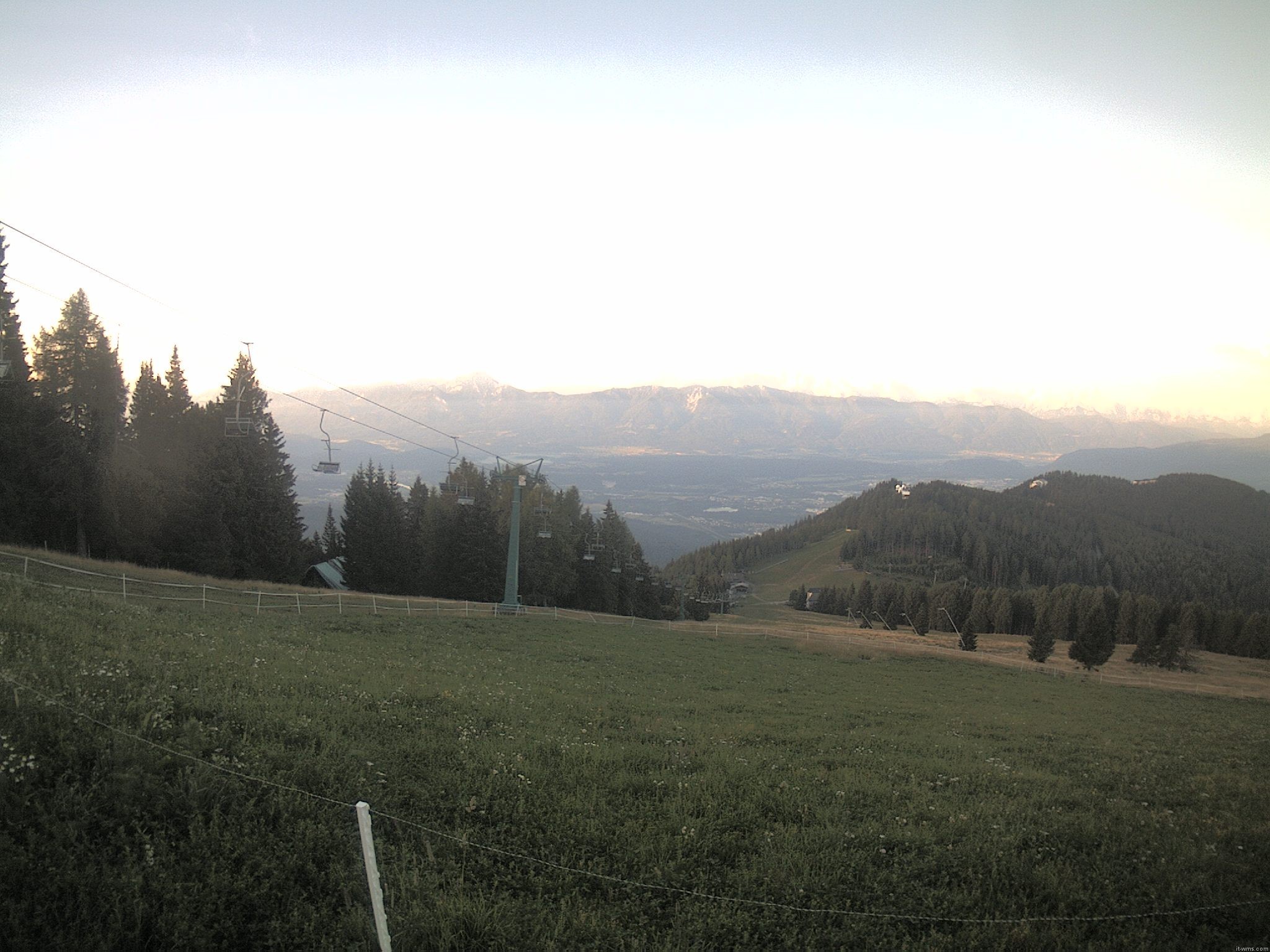 Archiv Foto Webcam Ochsengarten Übungslift (Gerlitzen)