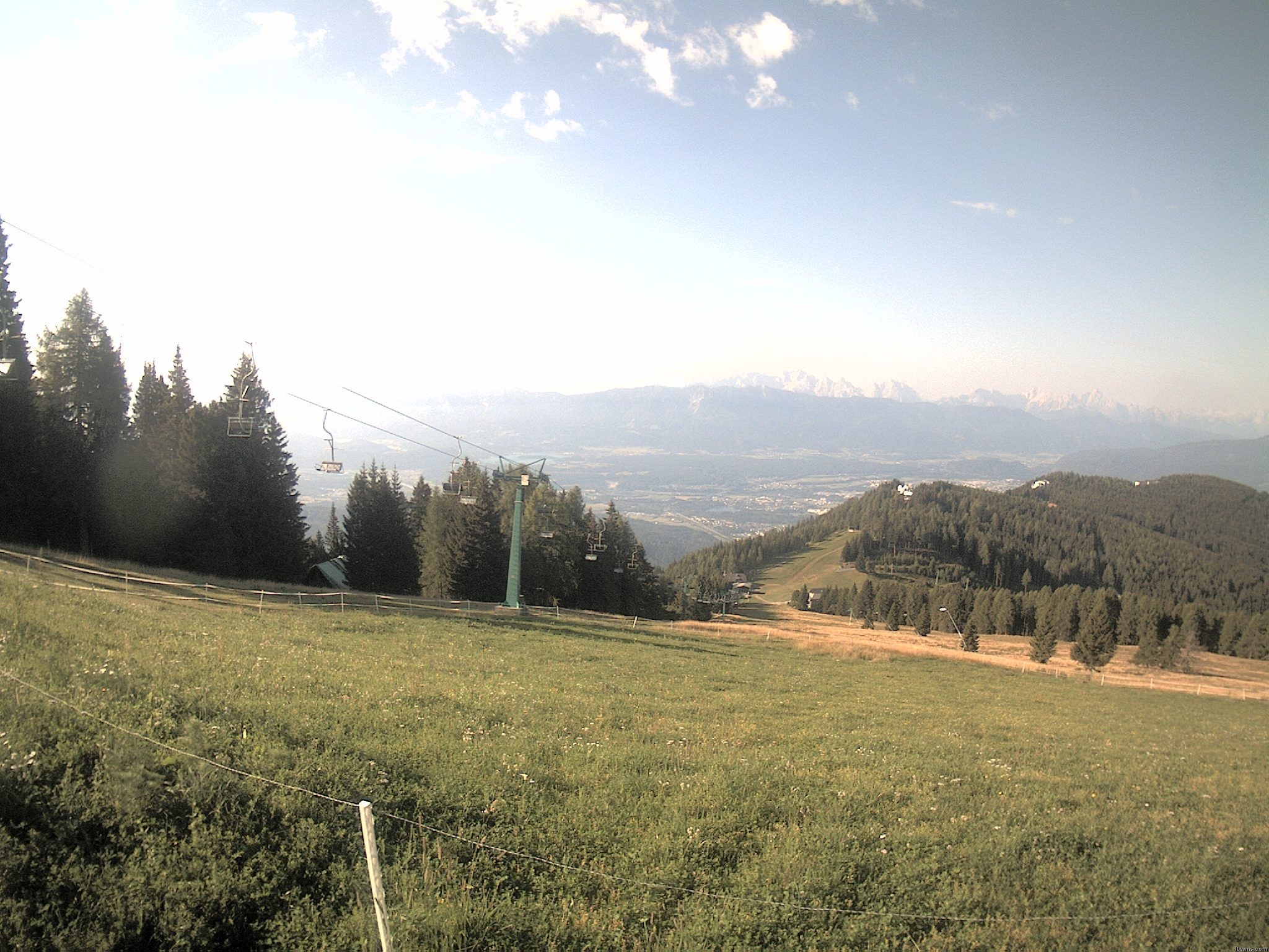 Archiv Foto Webcam Ochsengarten Übungslift (Gerlitzen)