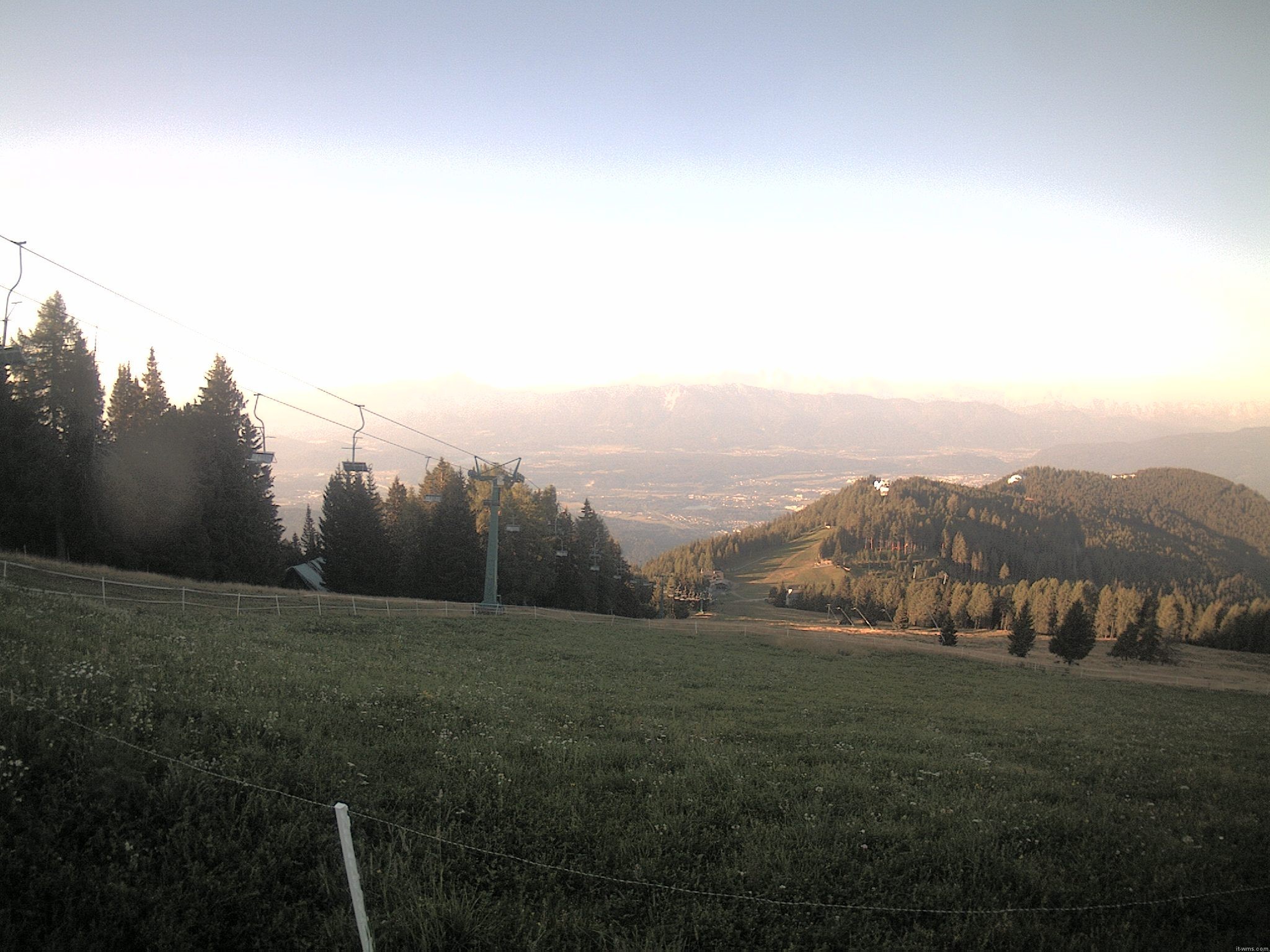 Archiv Foto Webcam Ochsengarten Übungslift (Gerlitzen)