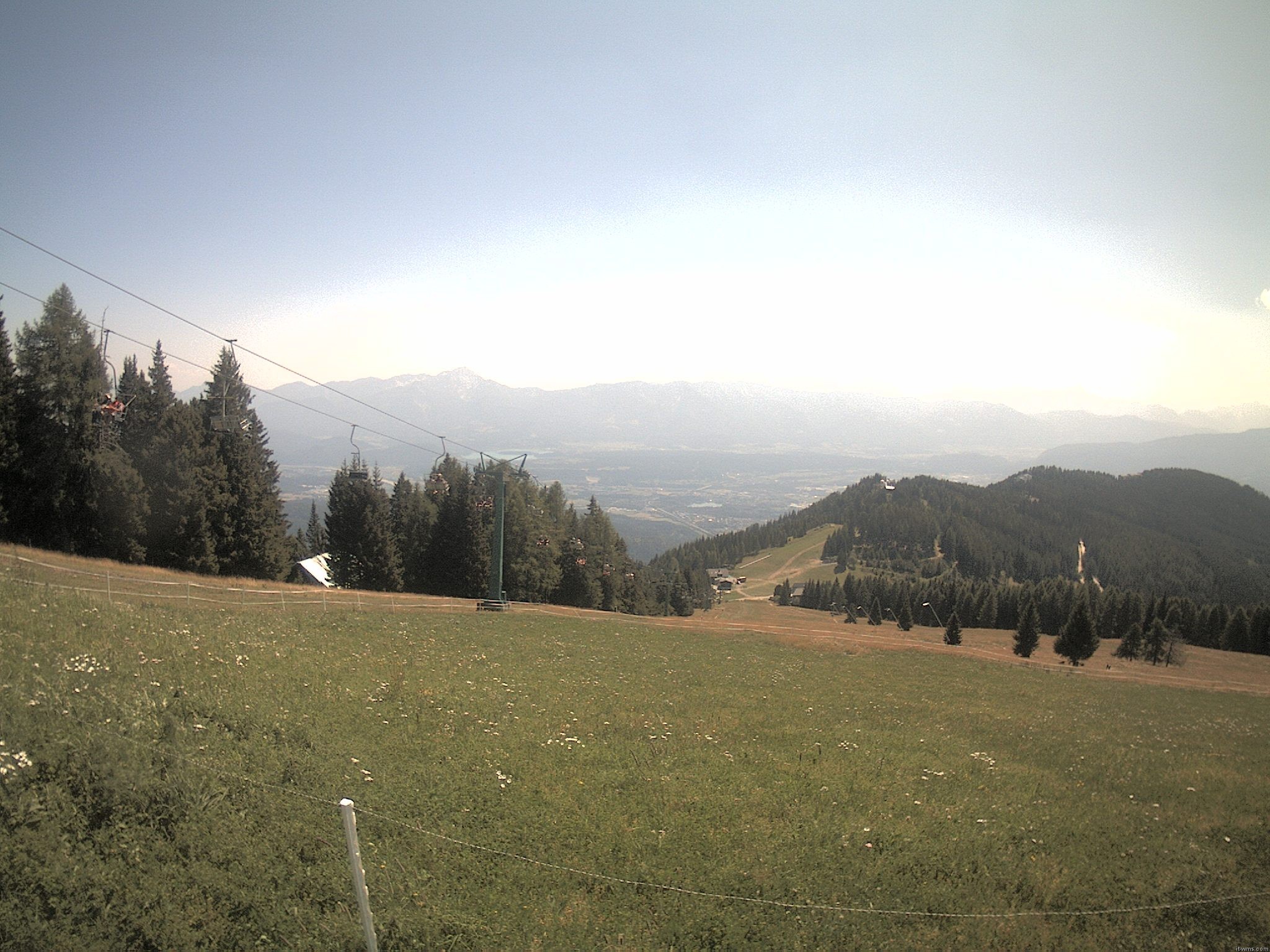 Archiv Foto Webcam Ochsengarten Übungslift (Gerlitzen)