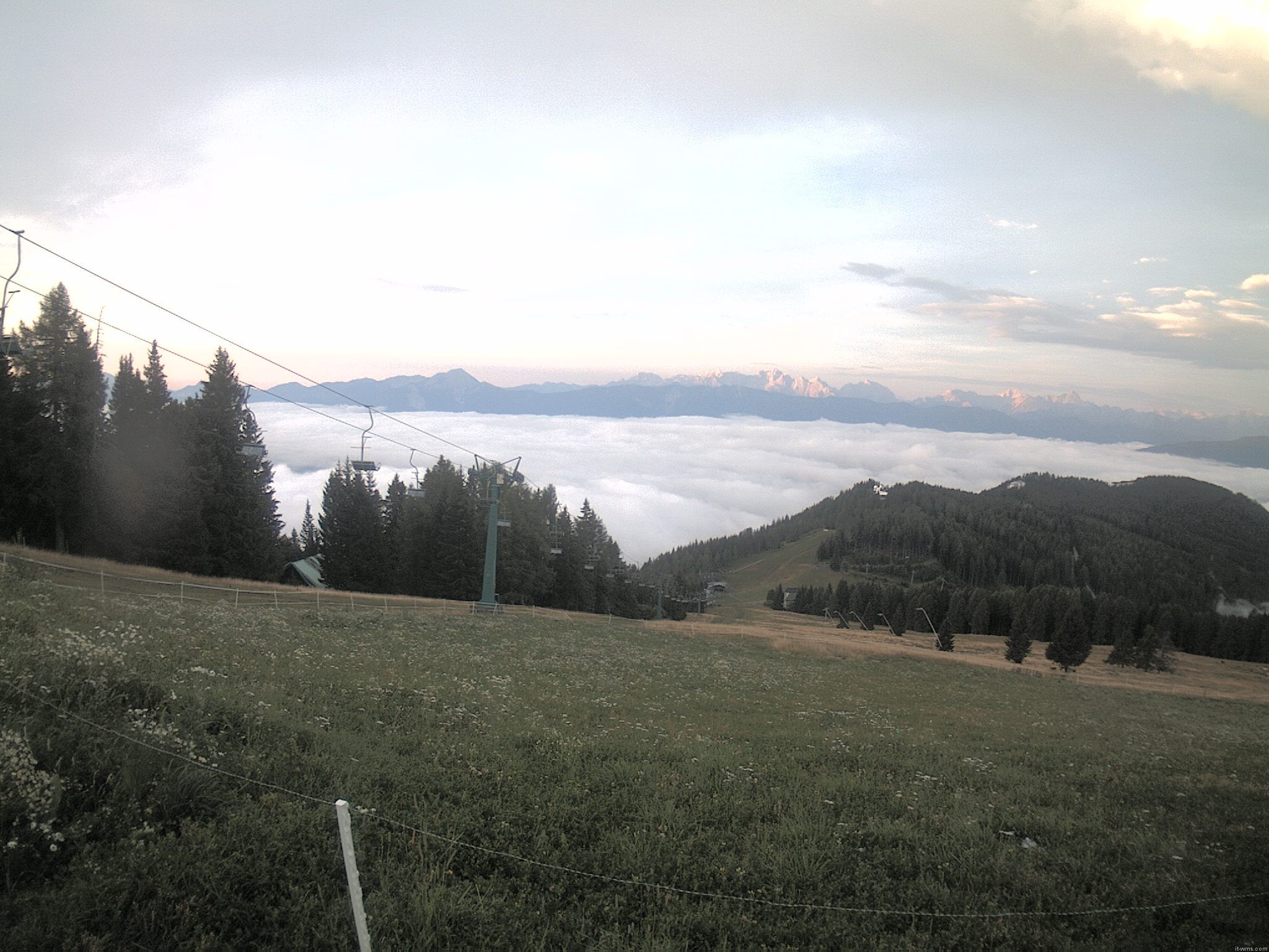 Archiv Foto Webcam Ochsengarten Übungslift (Gerlitzen)