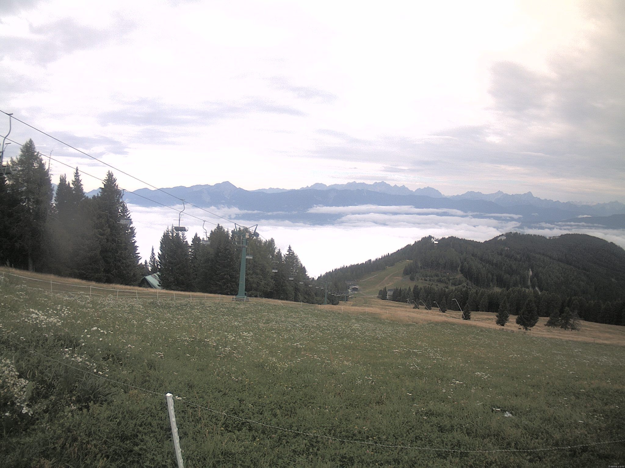 Archiv Foto Webcam Ochsengarten Übungslift (Gerlitzen)