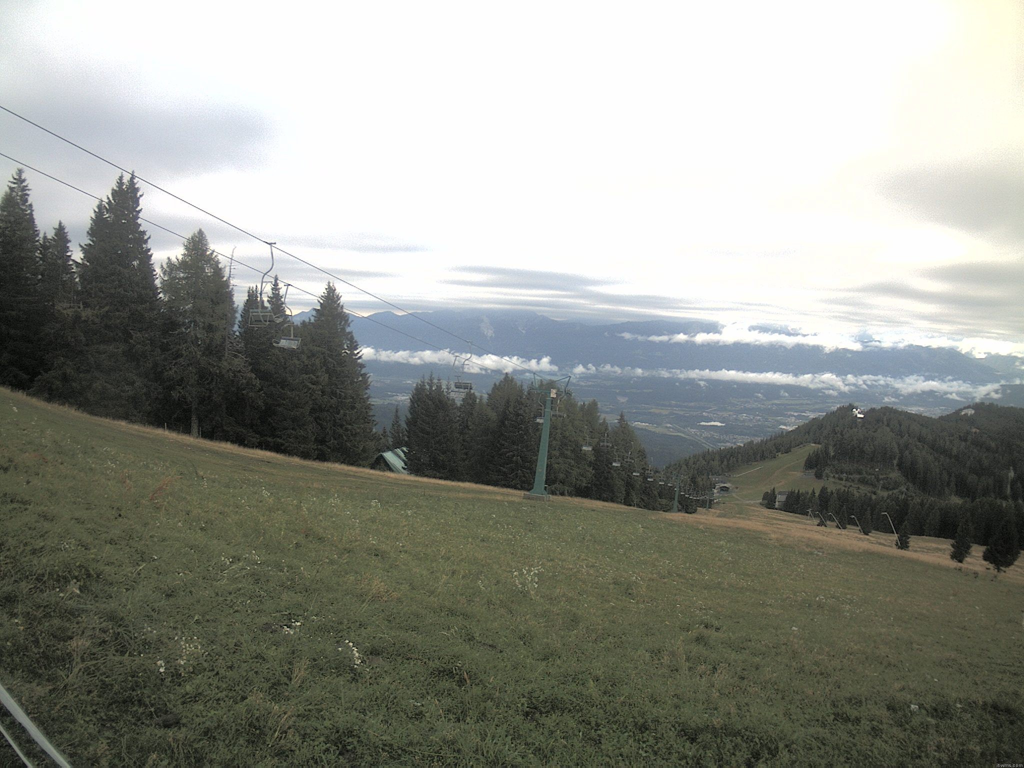 Archiv Foto Webcam Ochsengarten Übungslift (Gerlitzen)