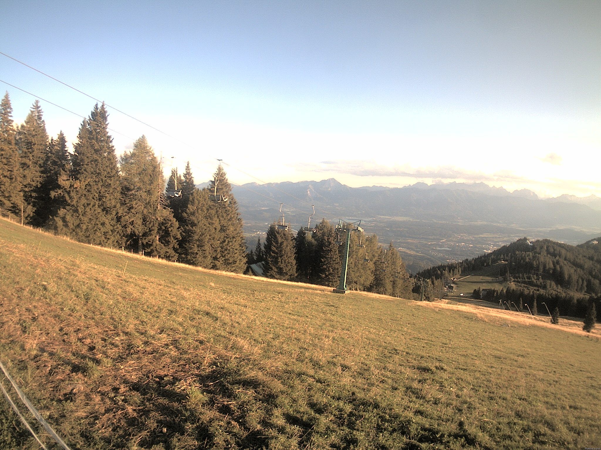 Archiv Foto Webcam Ochsengarten Übungslift (Gerlitzen)