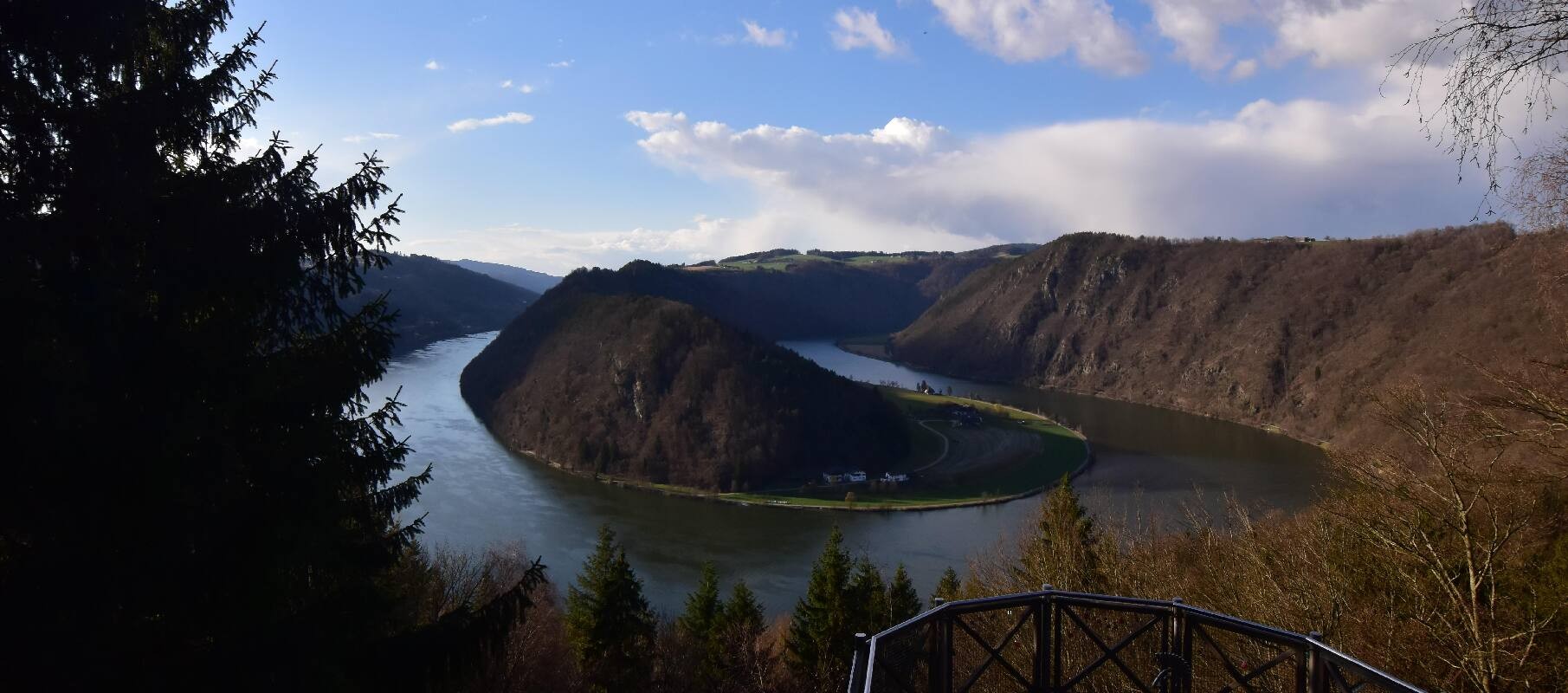 Archived image Webcam Haibach: Schlögener Donauschlinge