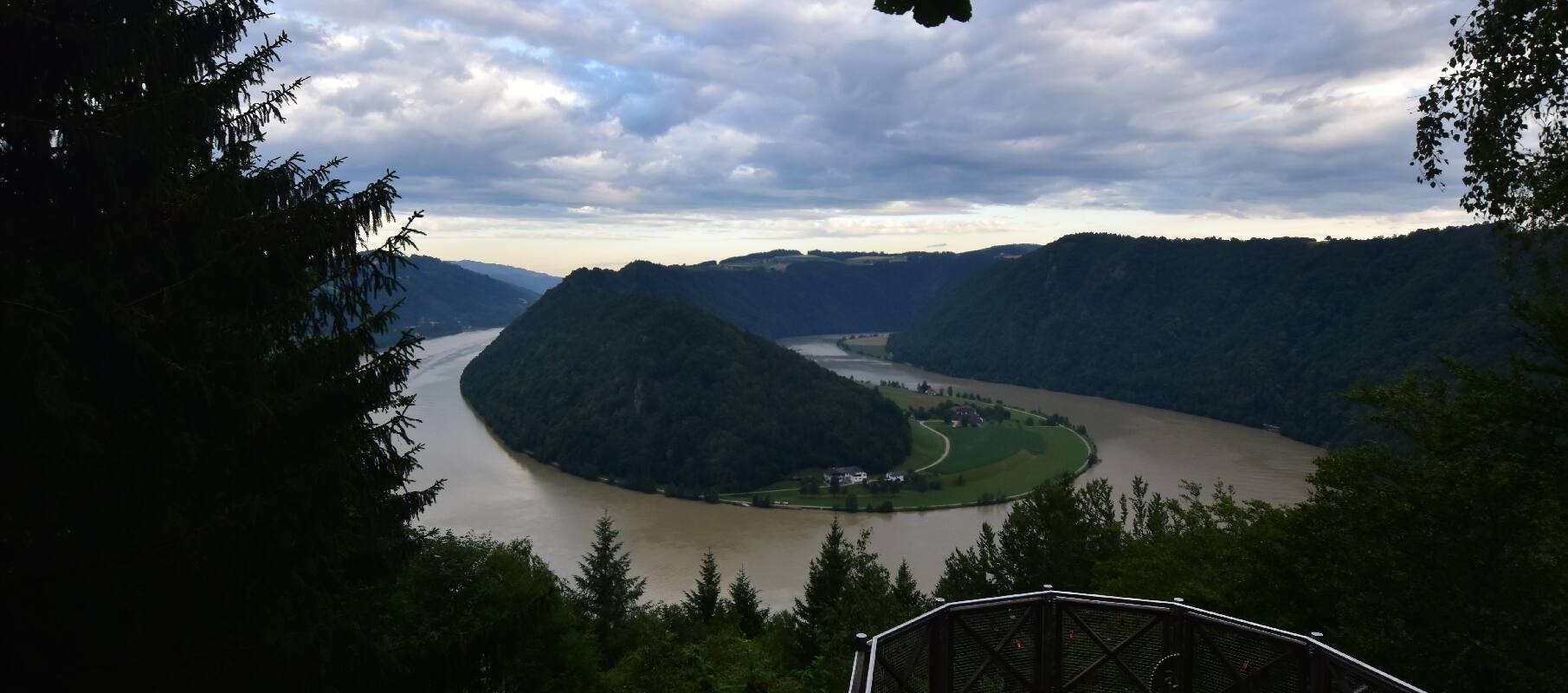 Archived image Webcam Haibach: Schlögener Donauschlinge