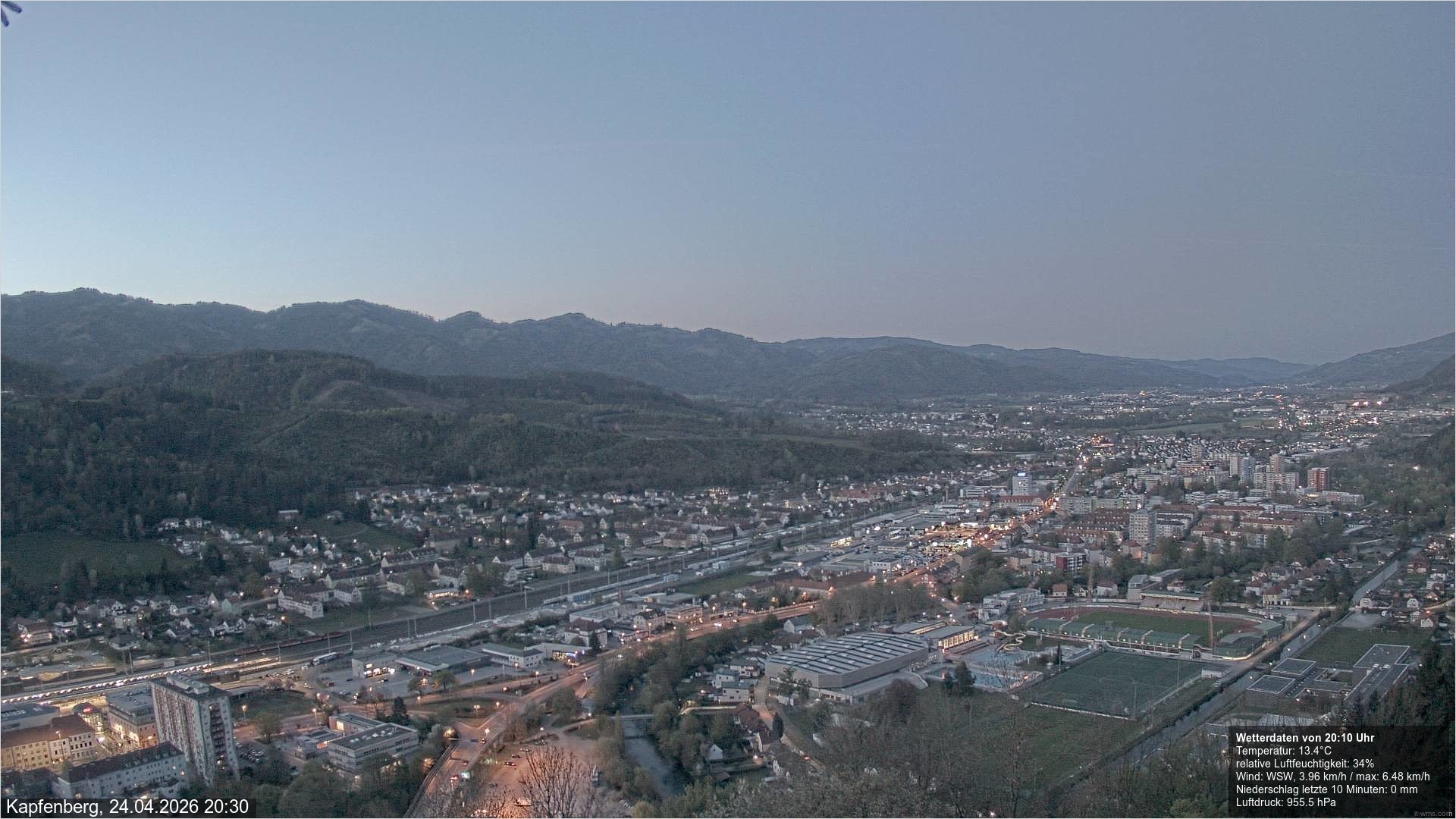 Archived image Webcam Kapfenberg town and castle