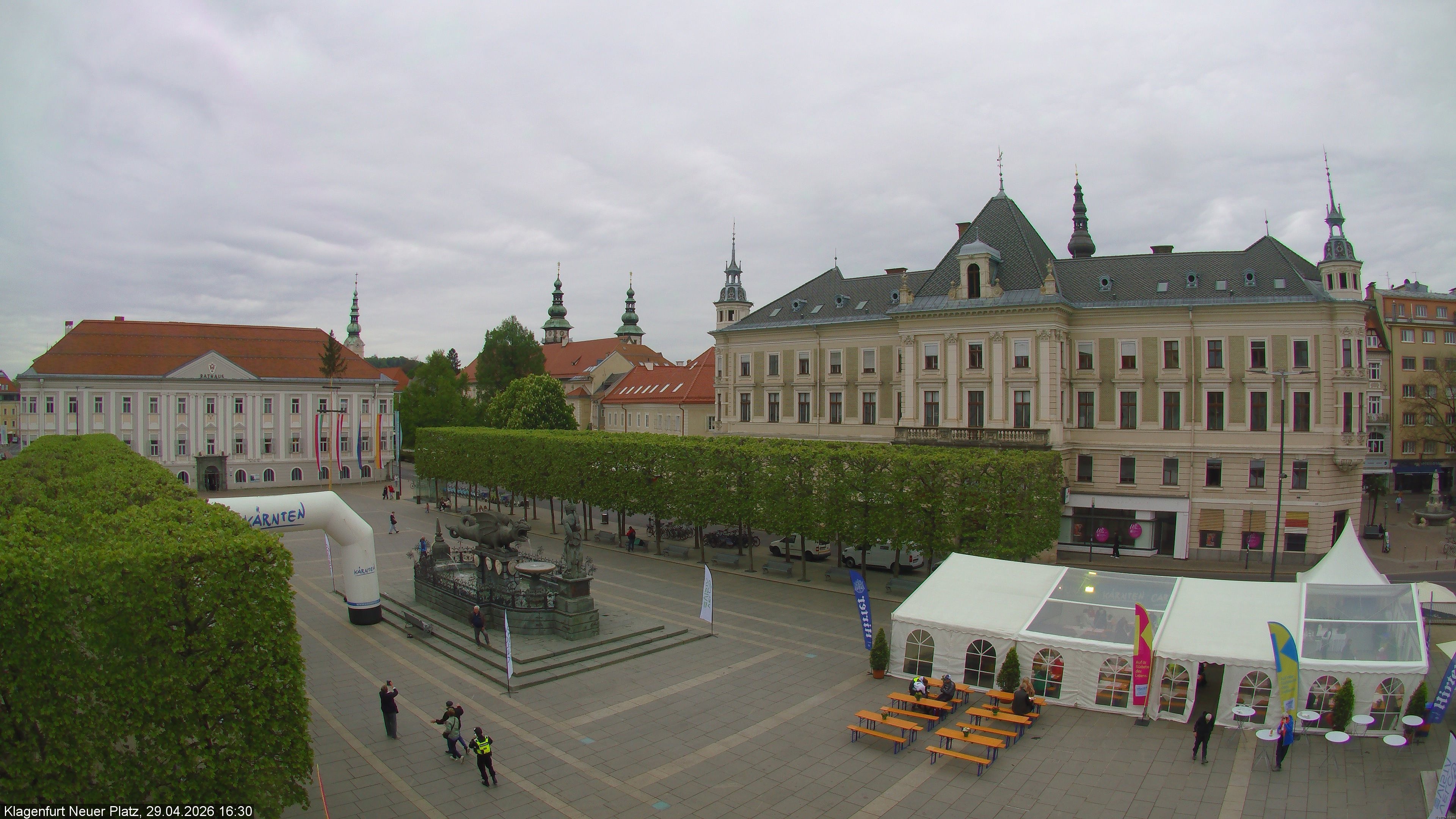 Archiv Foto Webcam Neuer Platz (Klagenfurt)