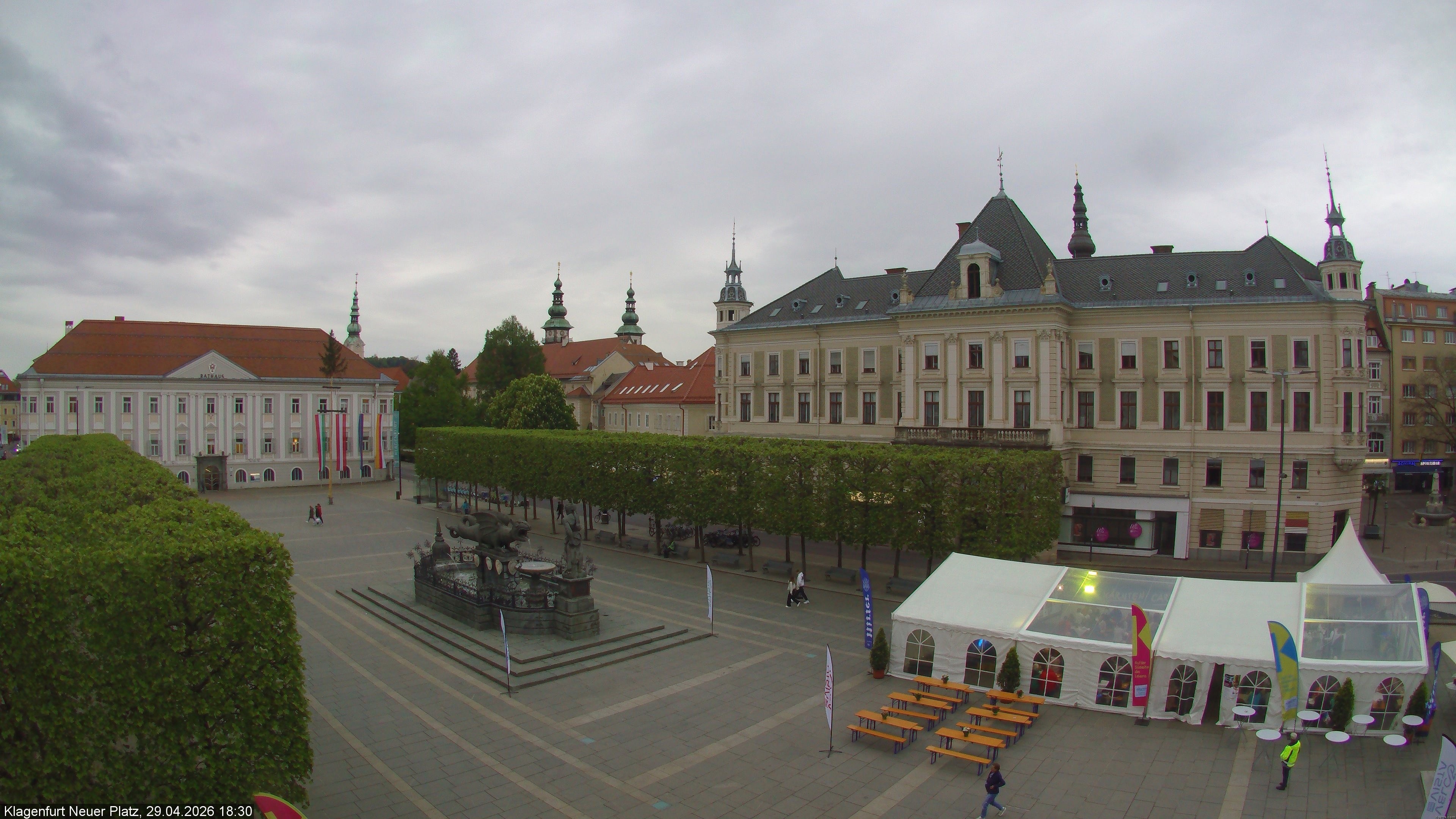 Archiv Foto Webcam Neuer Platz (Klagenfurt)