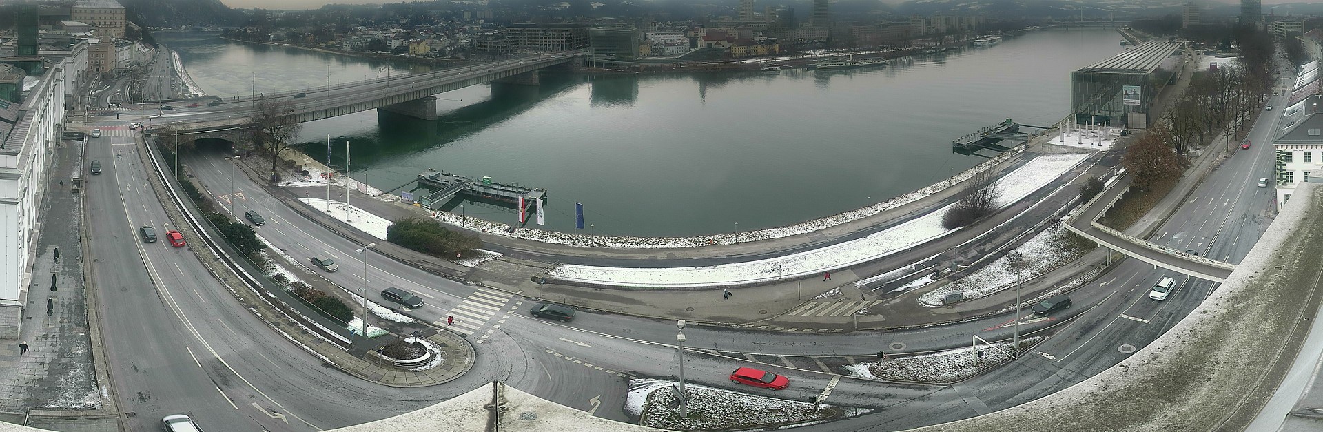 Archiv Foto Webcam Linz: Donaulände und Nibelungenbrücke