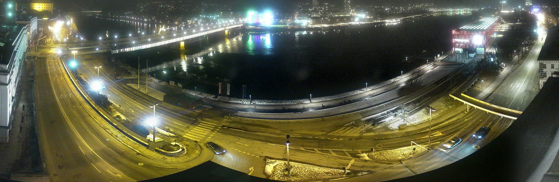 Archiv Foto Webcam Linz: Donaulände und Nibelungenbrücke