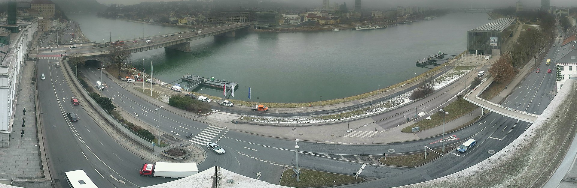 Archiv Foto Webcam Linz: Donaulände und Nibelungenbrücke