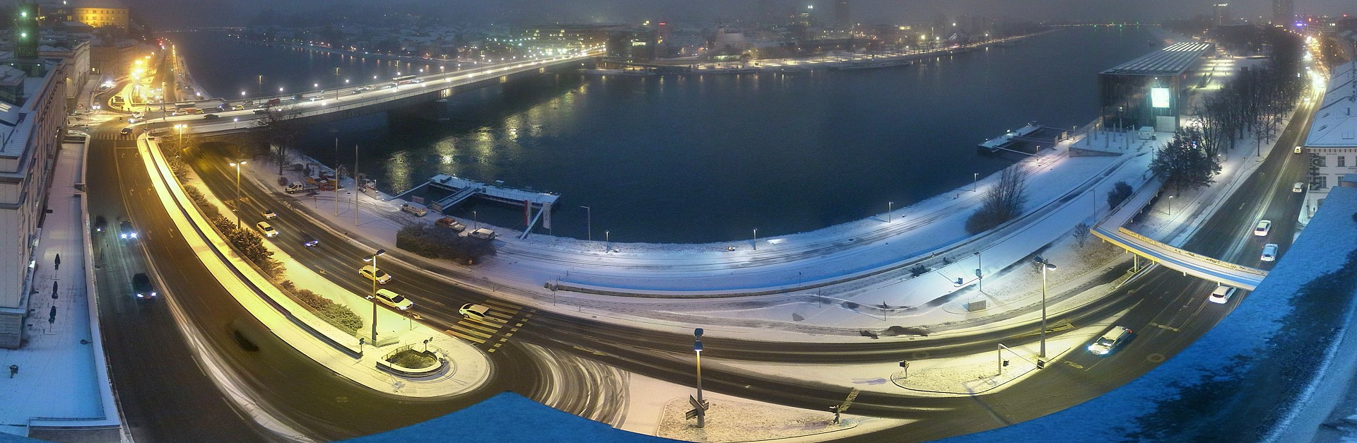 Archiv Foto Webcam Linz: Donaulände und Nibelungenbrücke