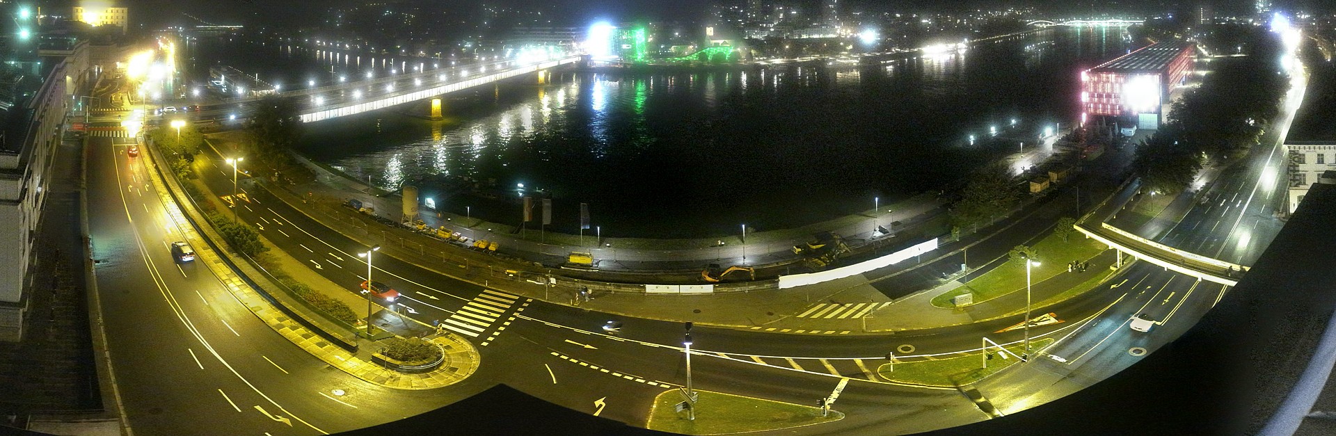 Archiv Foto Webcam Linz: Donaulände und Nibelungenbrücke