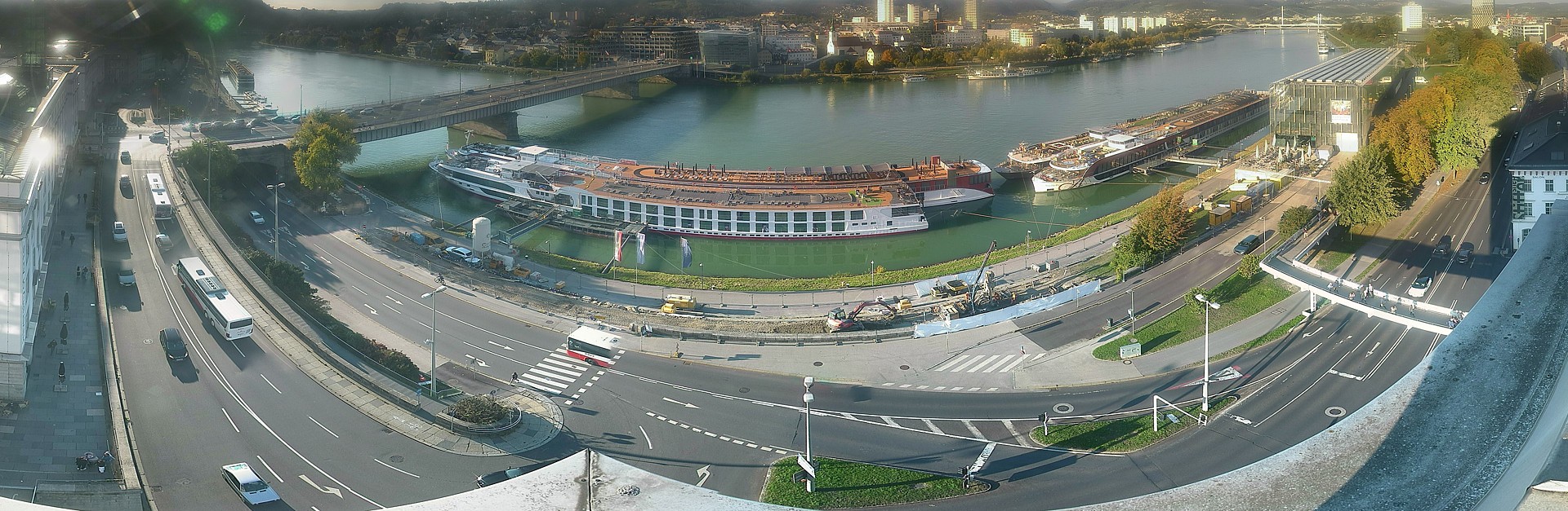 Archiv Foto Webcam Linz: Donaulände und Nibelungenbrücke
