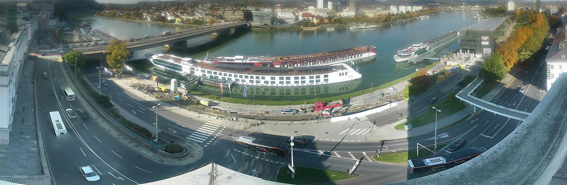 Archiv Foto Webcam Linz: Donaulände und Nibelungenbrücke