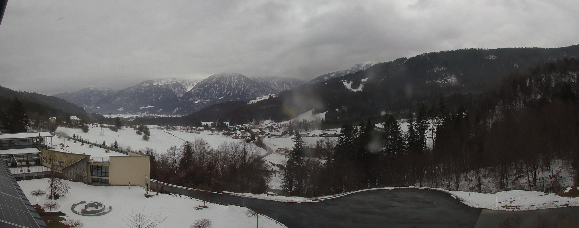 Archiv Foto Webcam Landeskrankenhaus Laas (Gailtal)