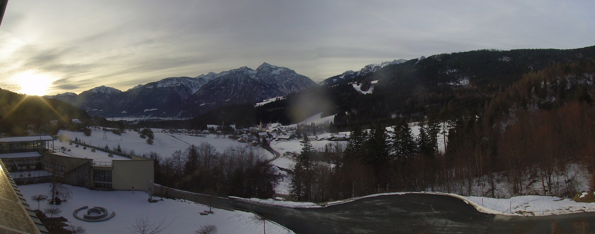 Archiv Foto Webcam Landeskrankenhaus Laas (Gailtal)