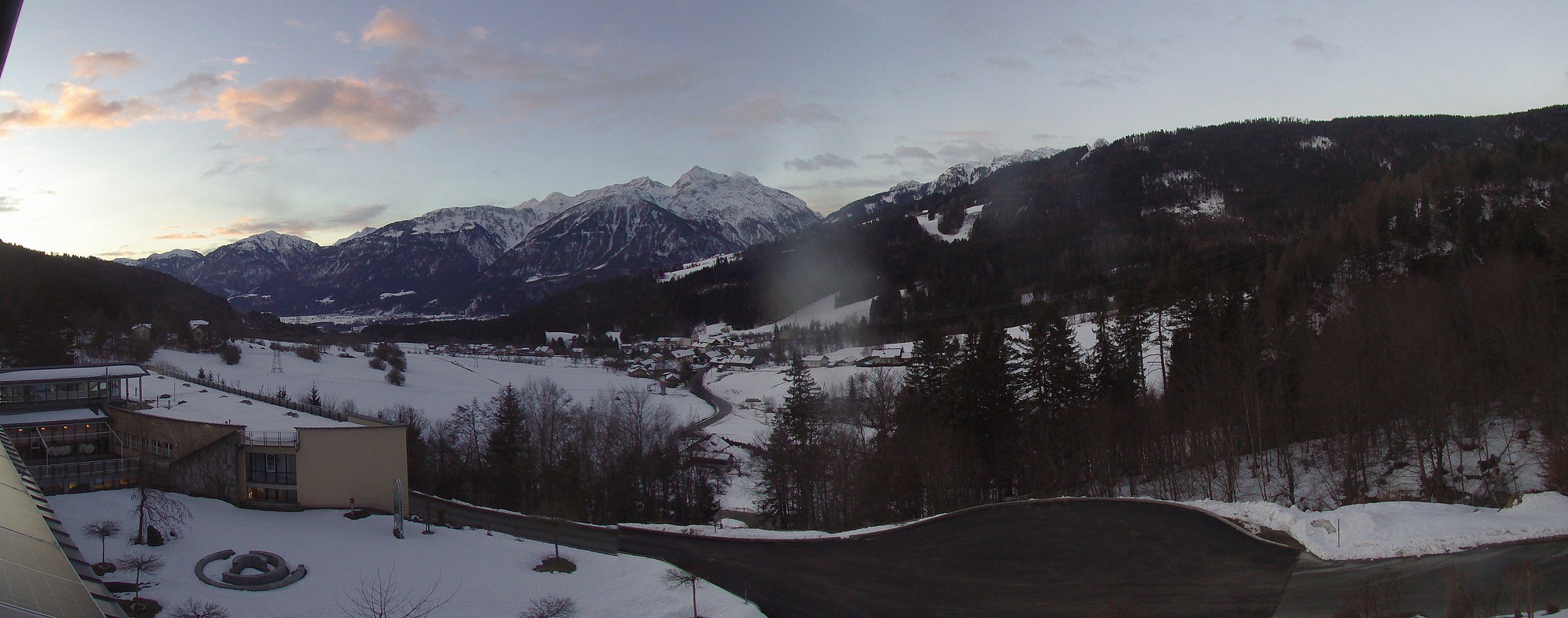 Archiv Foto Webcam Landeskrankenhaus Laas (Gailtal)