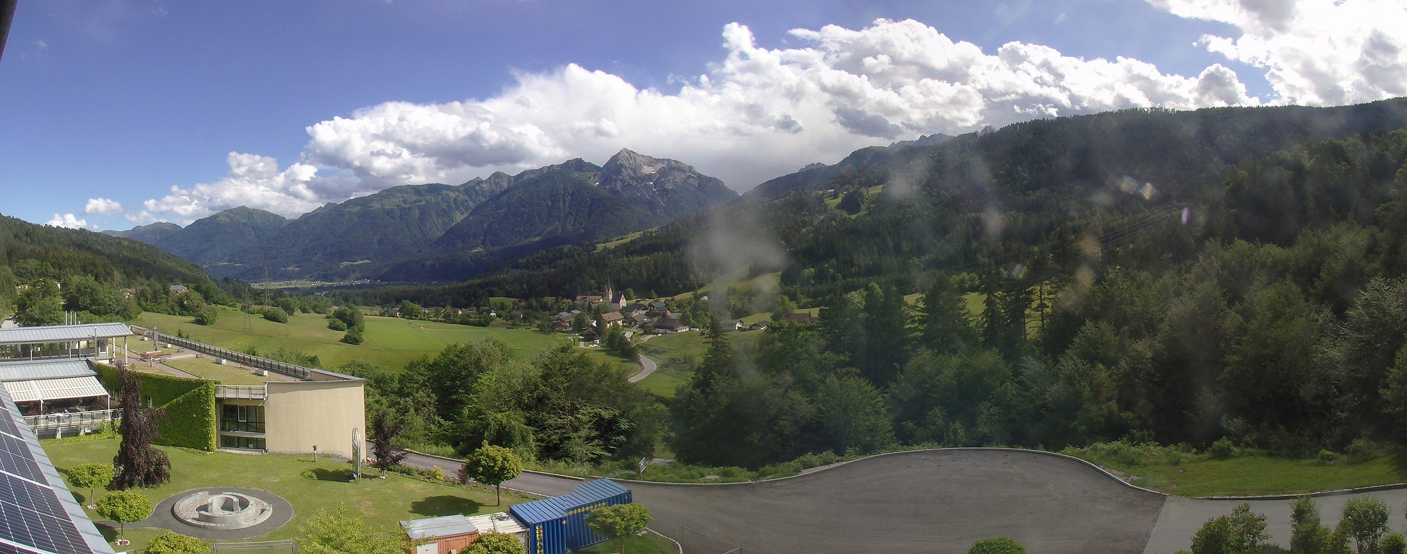 Archived image Webcam Landeskrankenhaus Laas hospital