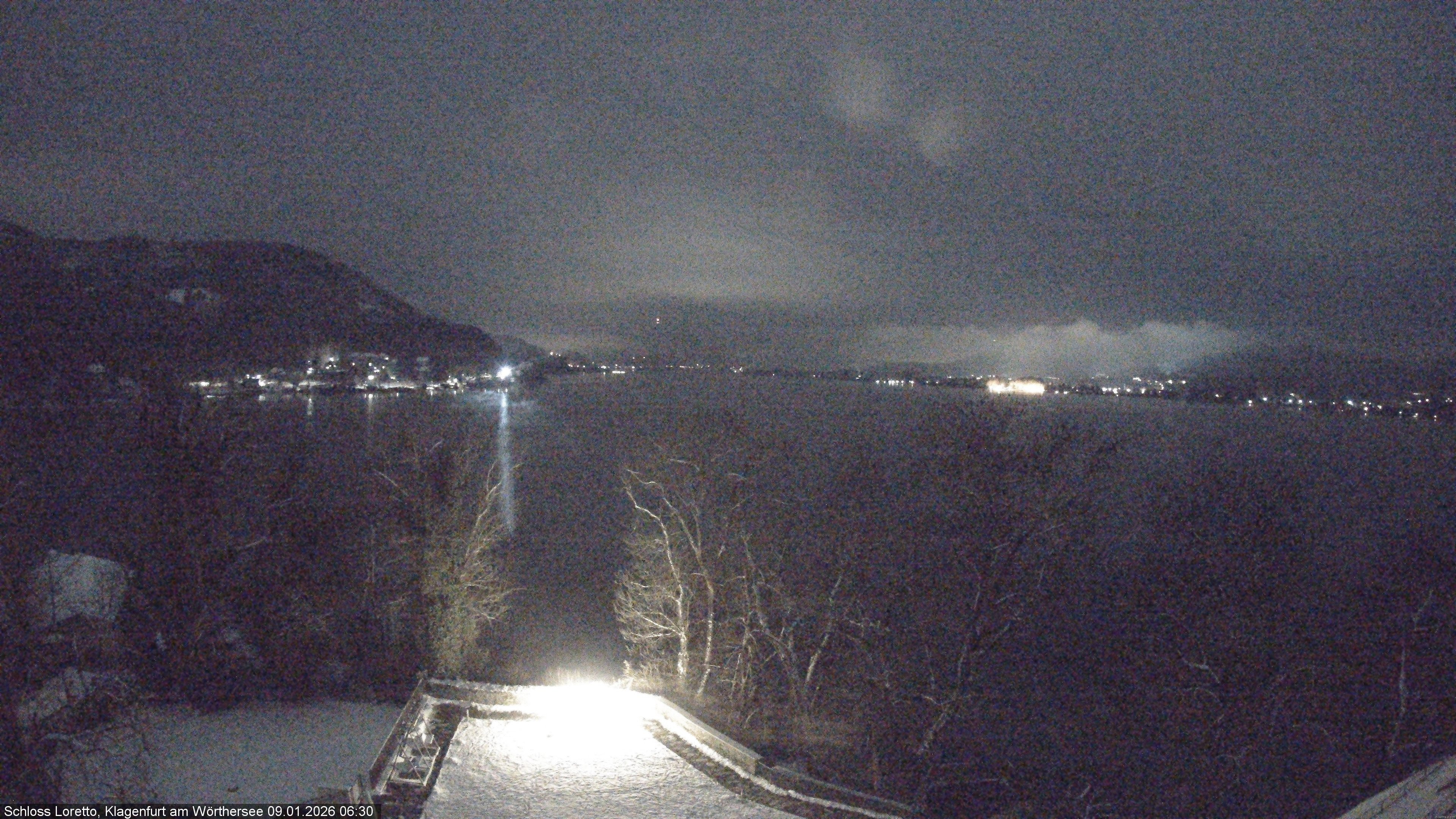 Archiv Foto Webcam Schloss Loretto bei Klagenfurt