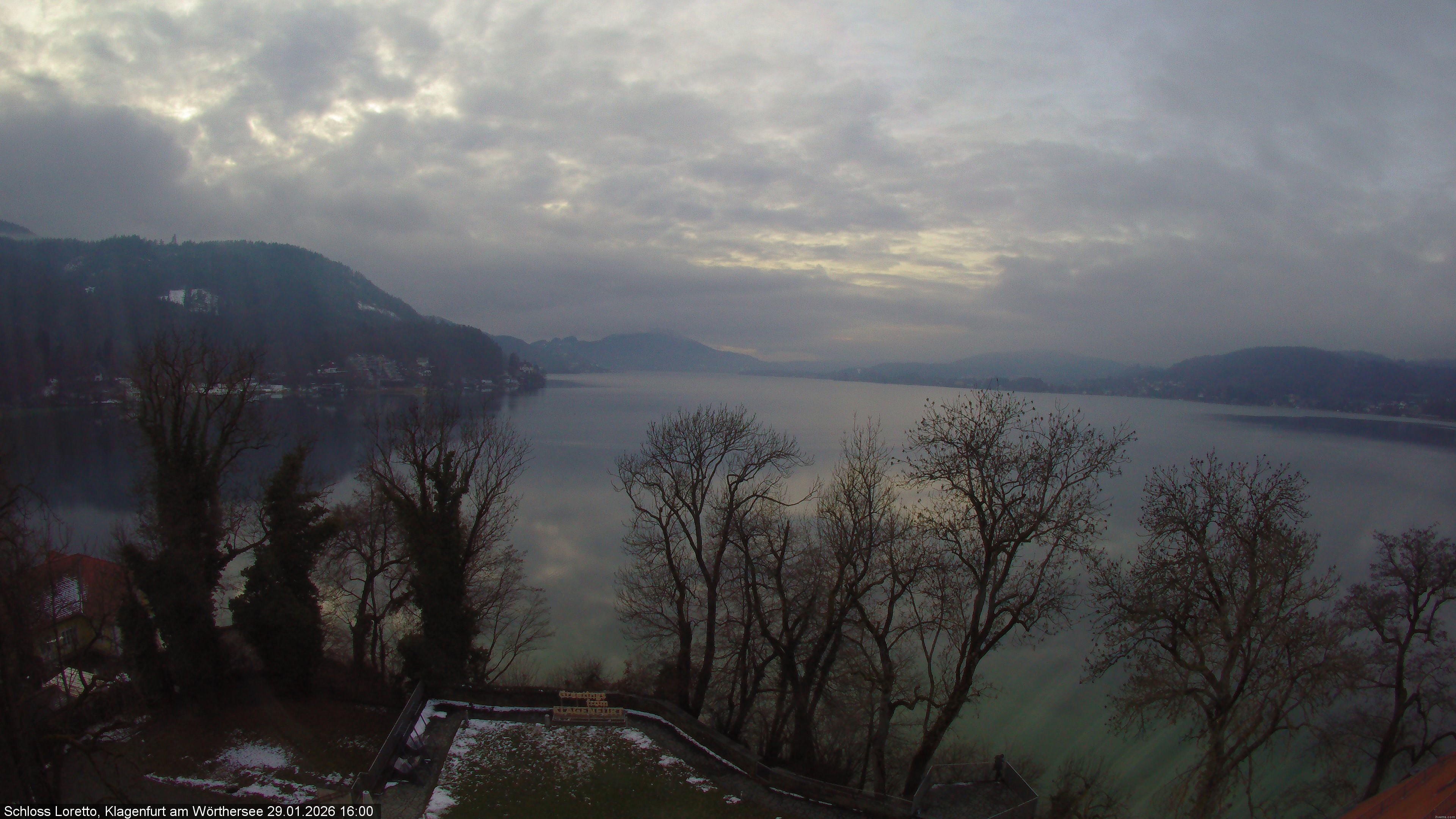 Archiv Foto Webcam Schloss Loretto bei Klagenfurt
