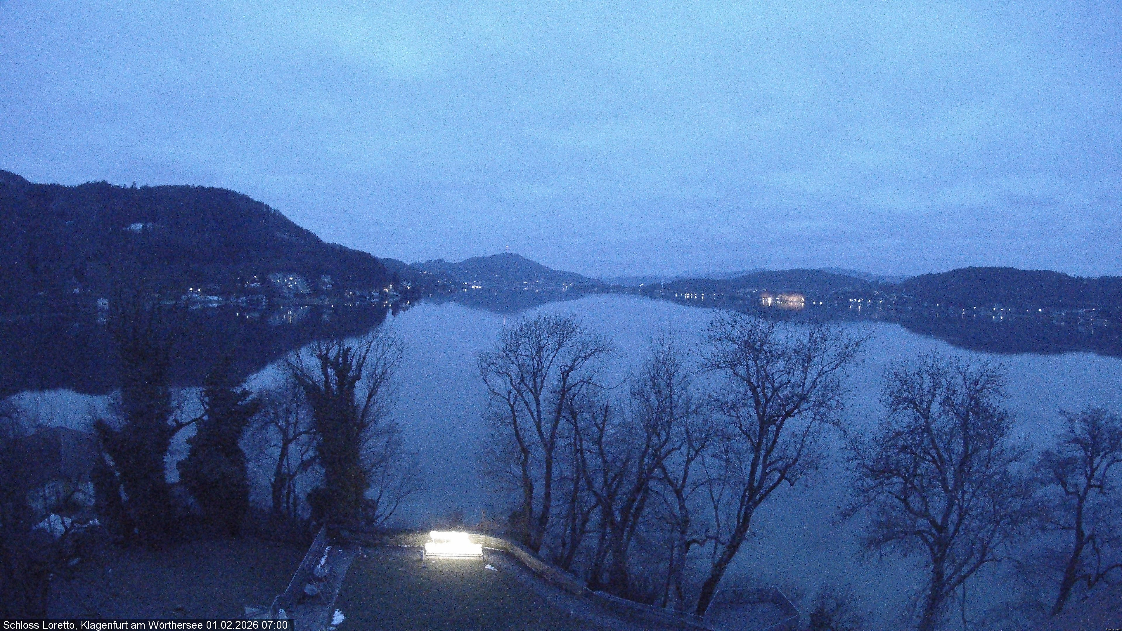 Archiv Foto Webcam Schloss Loretto bei Klagenfurt