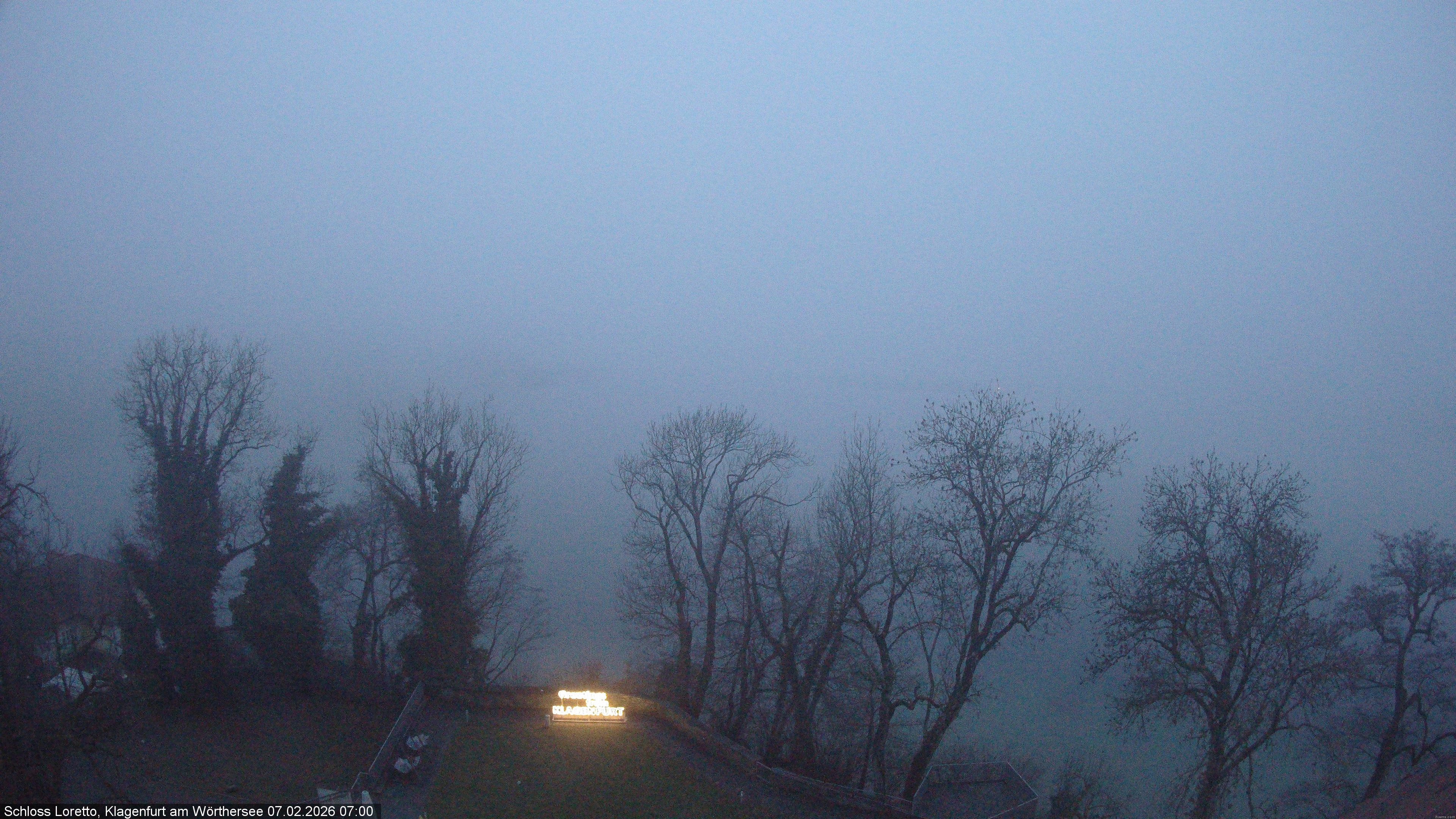 Archiv Foto Webcam Schloss Loretto bei Klagenfurt