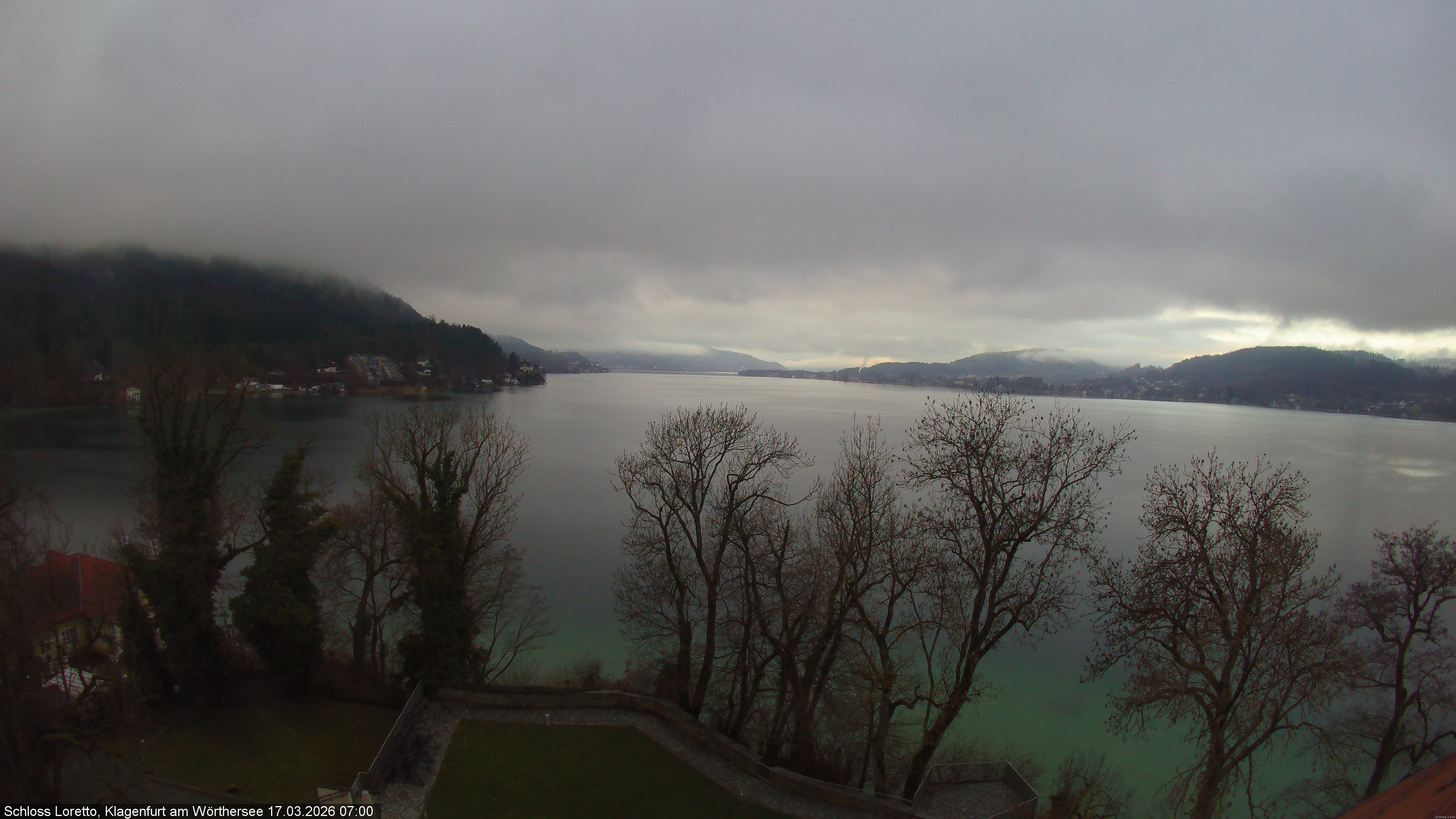 Archiv Foto Webcam Schloss Loretto bei Klagenfurt