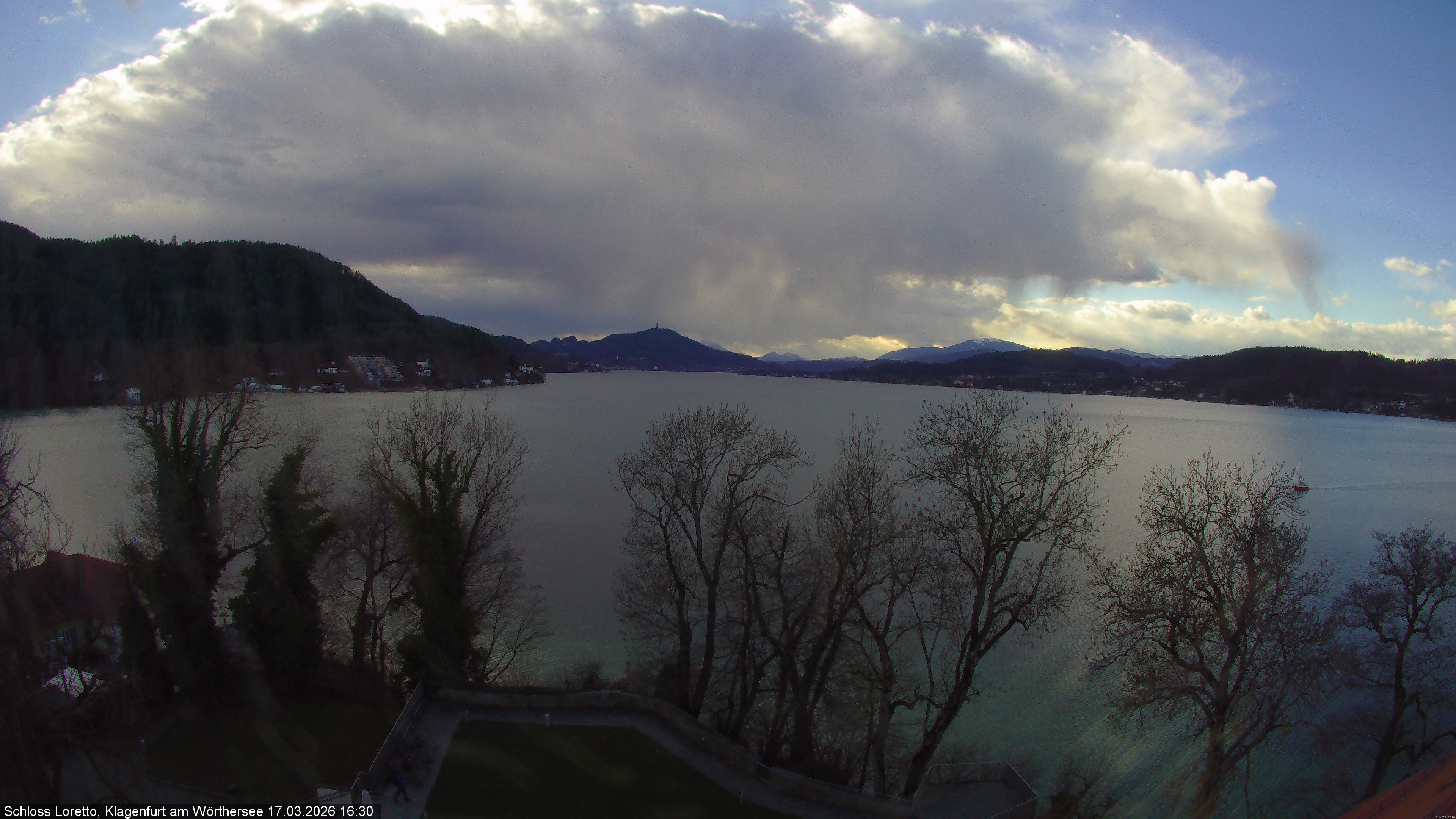 Archiv Foto Webcam Schloss Loretto bei Klagenfurt