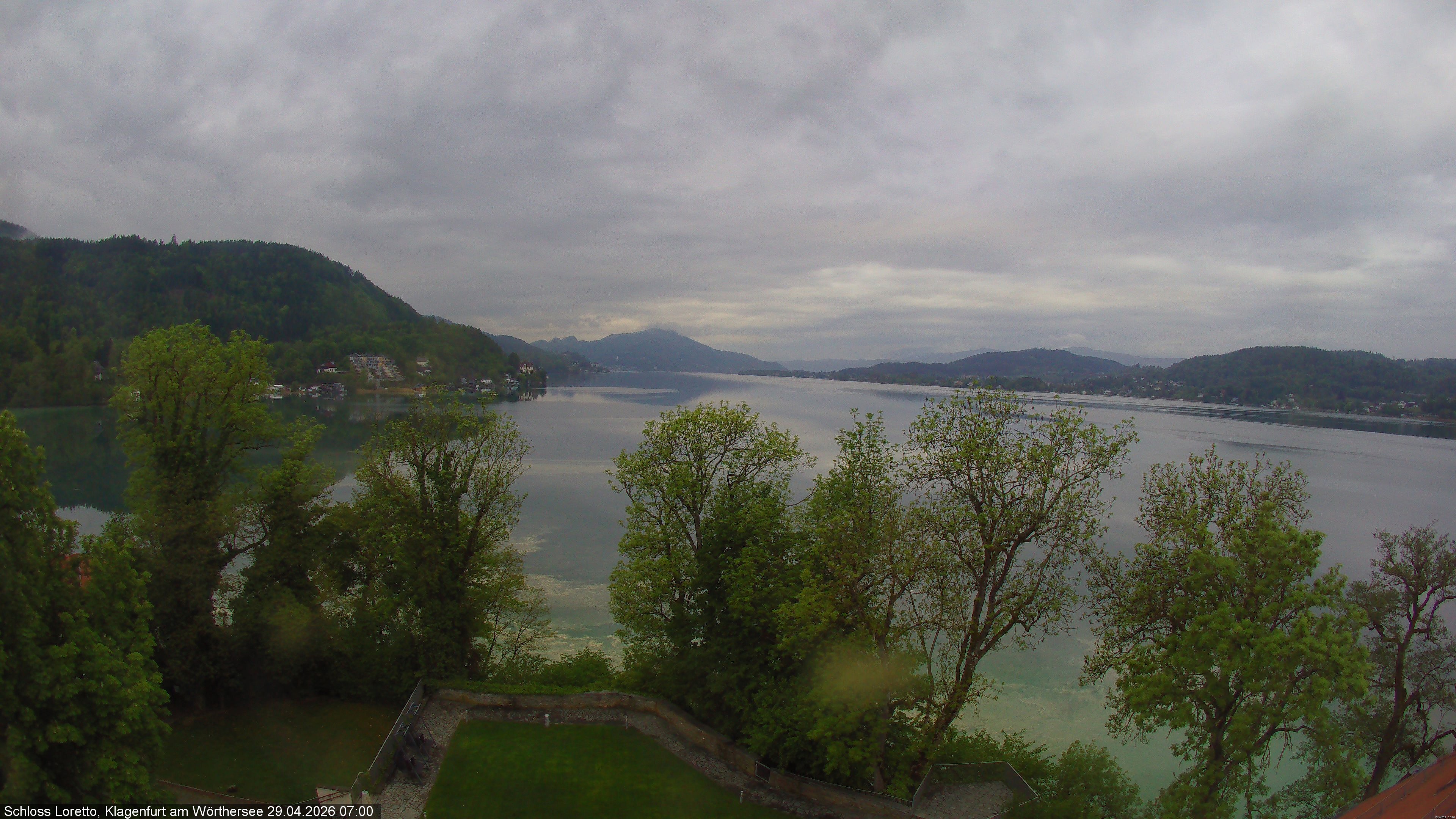 Archiv Foto Webcam Schloss Loretto bei Klagenfurt