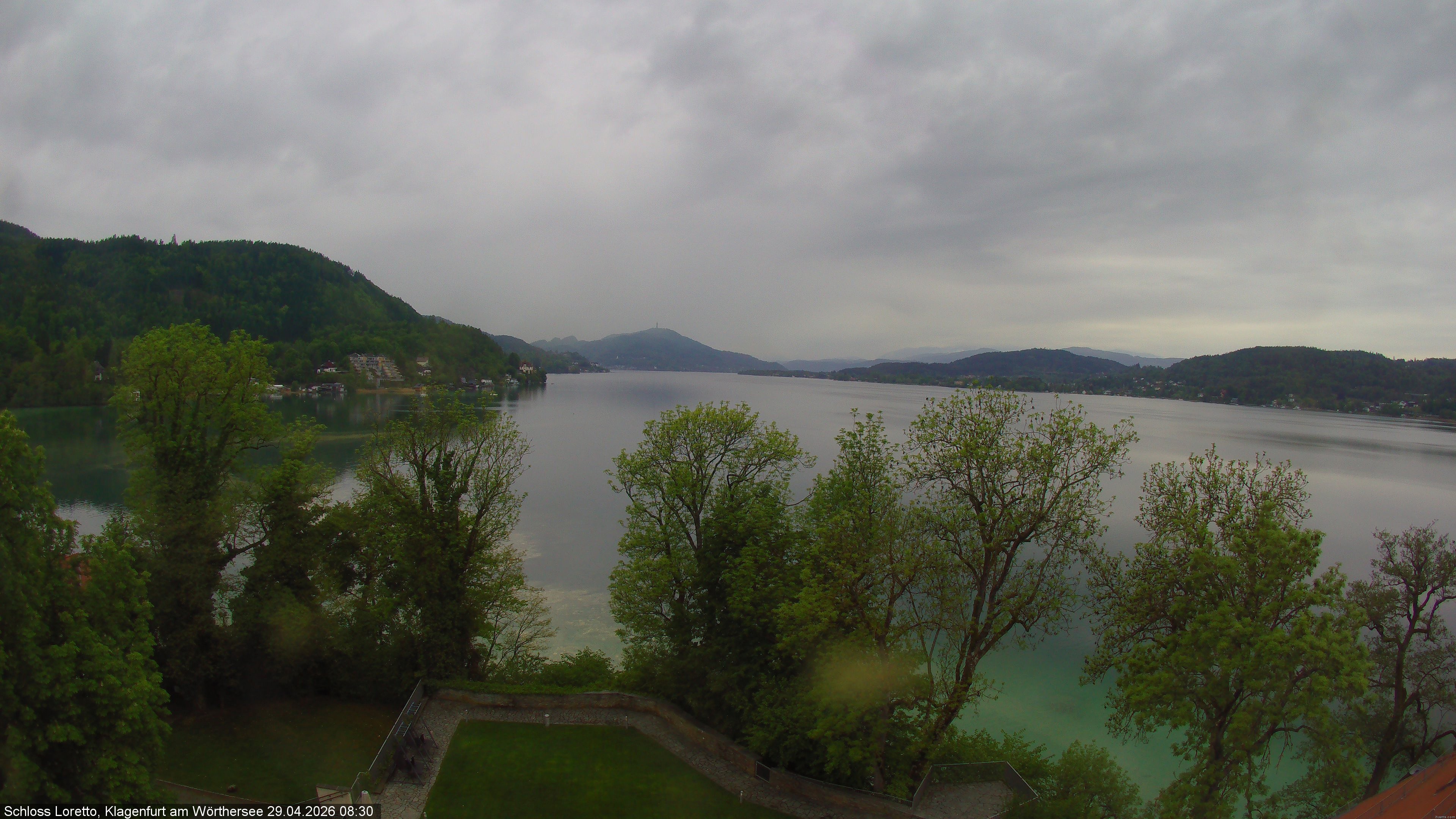 Archiv Foto Webcam Schloss Loretto bei Klagenfurt