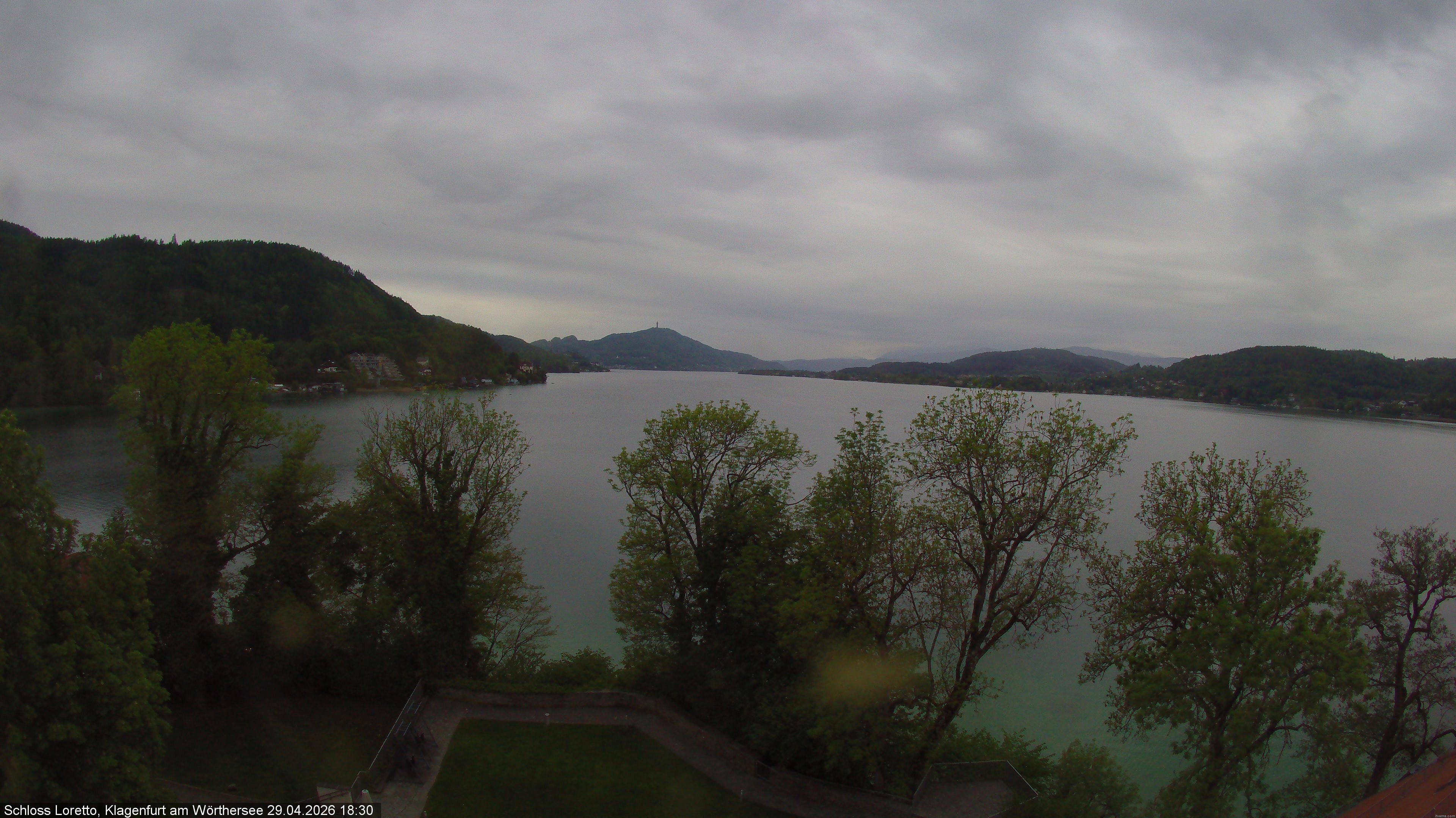 Archiv Foto Webcam Schloss Loretto bei Klagenfurt