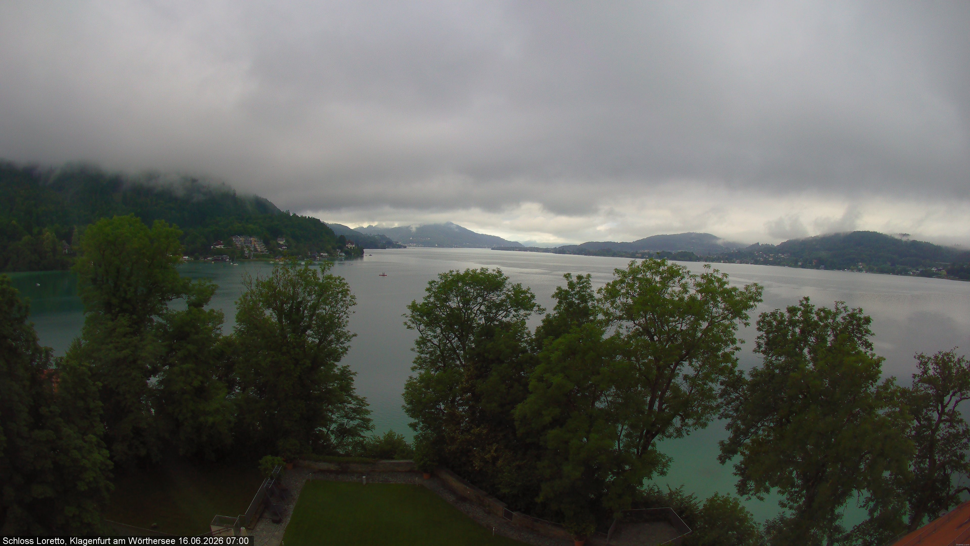 Archiv Foto Webcam Schloss Loretto bei Klagenfurt