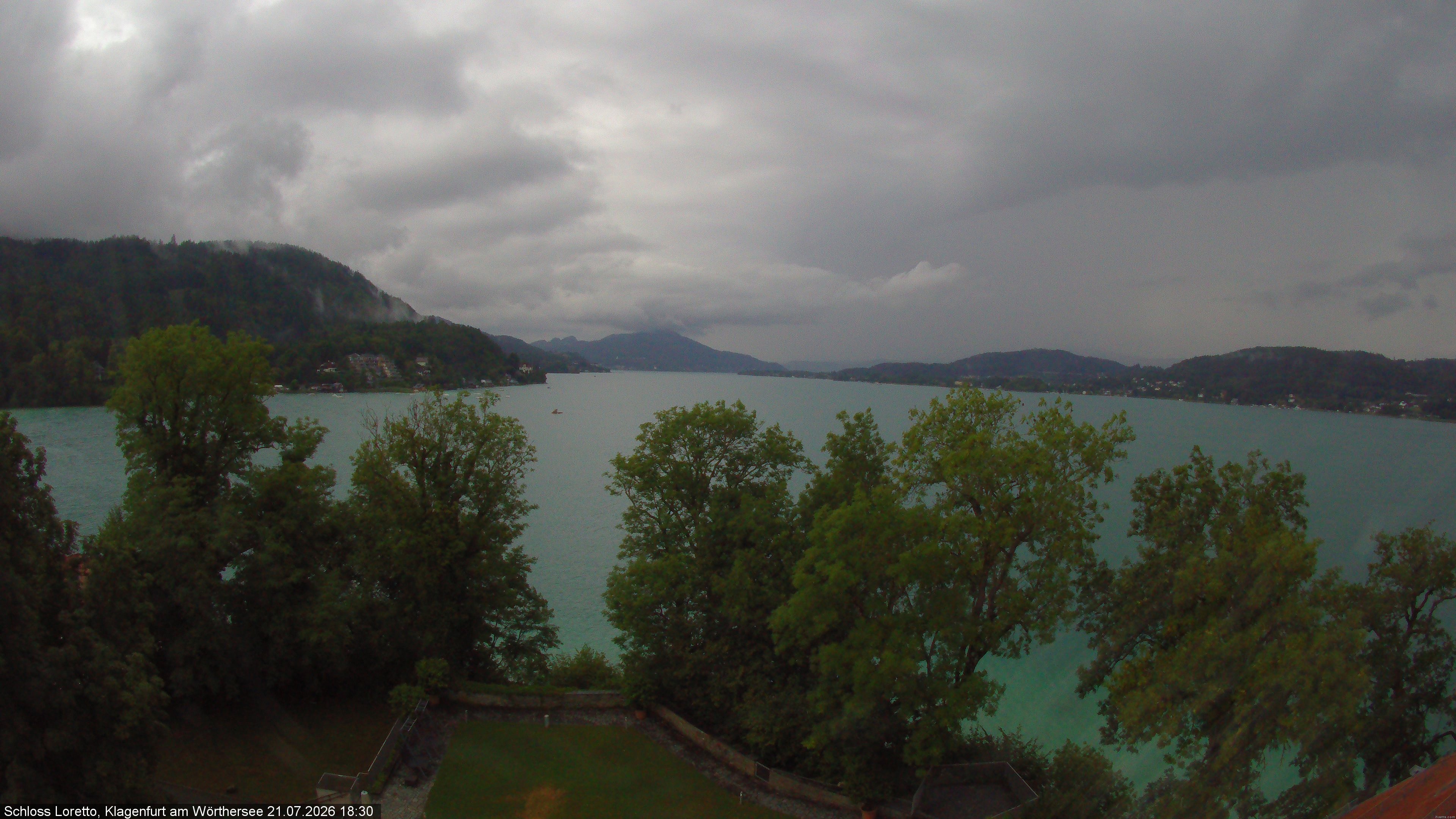 Archiv Foto Webcam Schloss Loretto bei Klagenfurt
