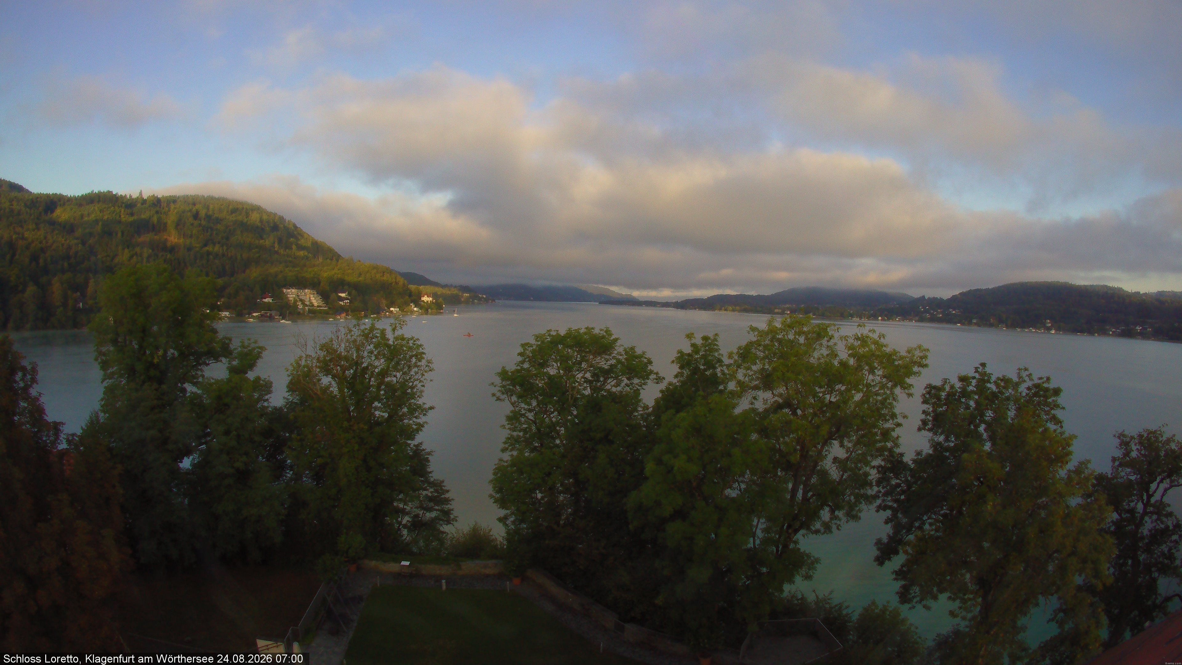 Archiv Foto Webcam Schloss Loretto bei Klagenfurt