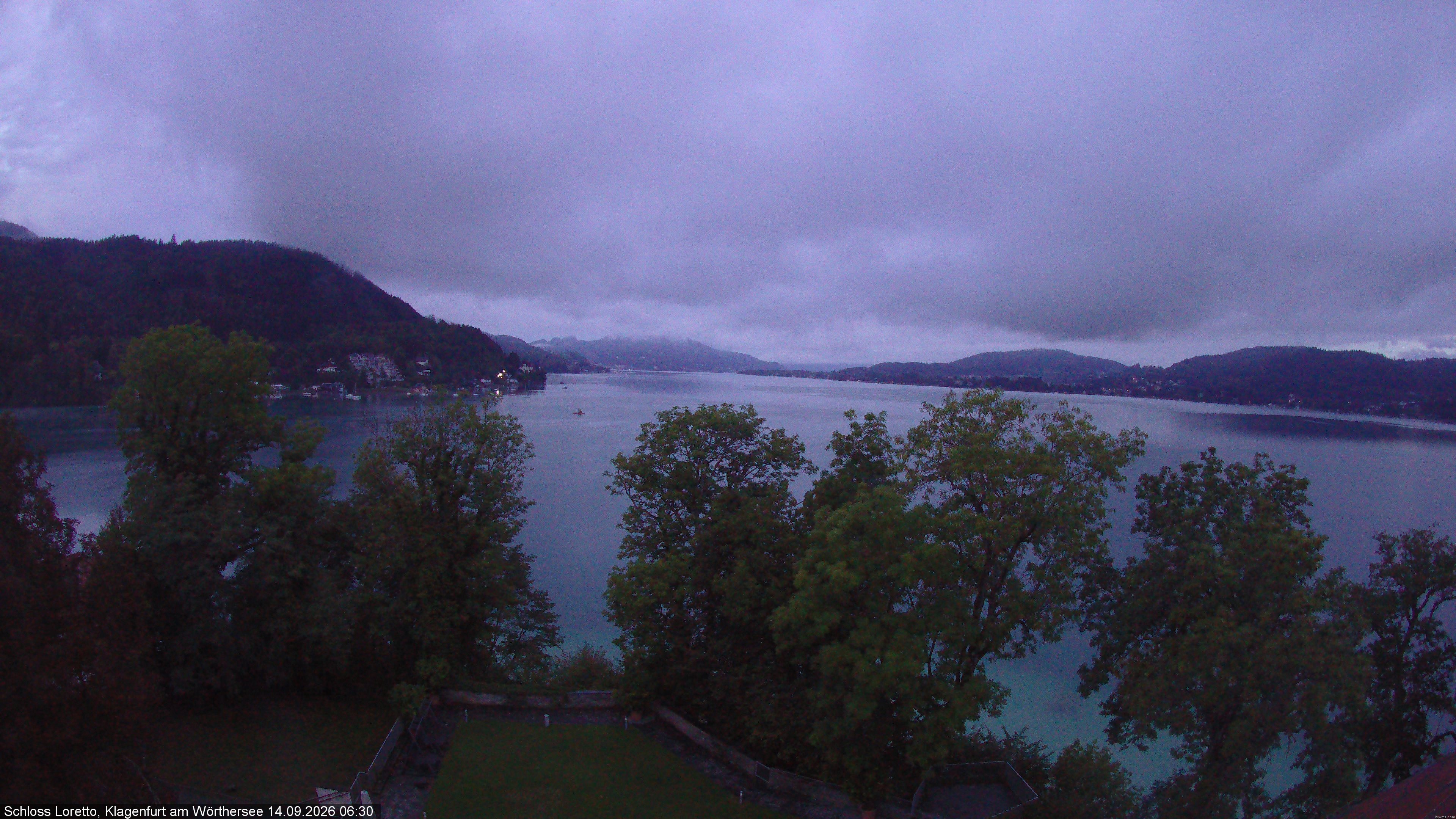Archiv Foto Webcam Schloss Loretto bei Klagenfurt