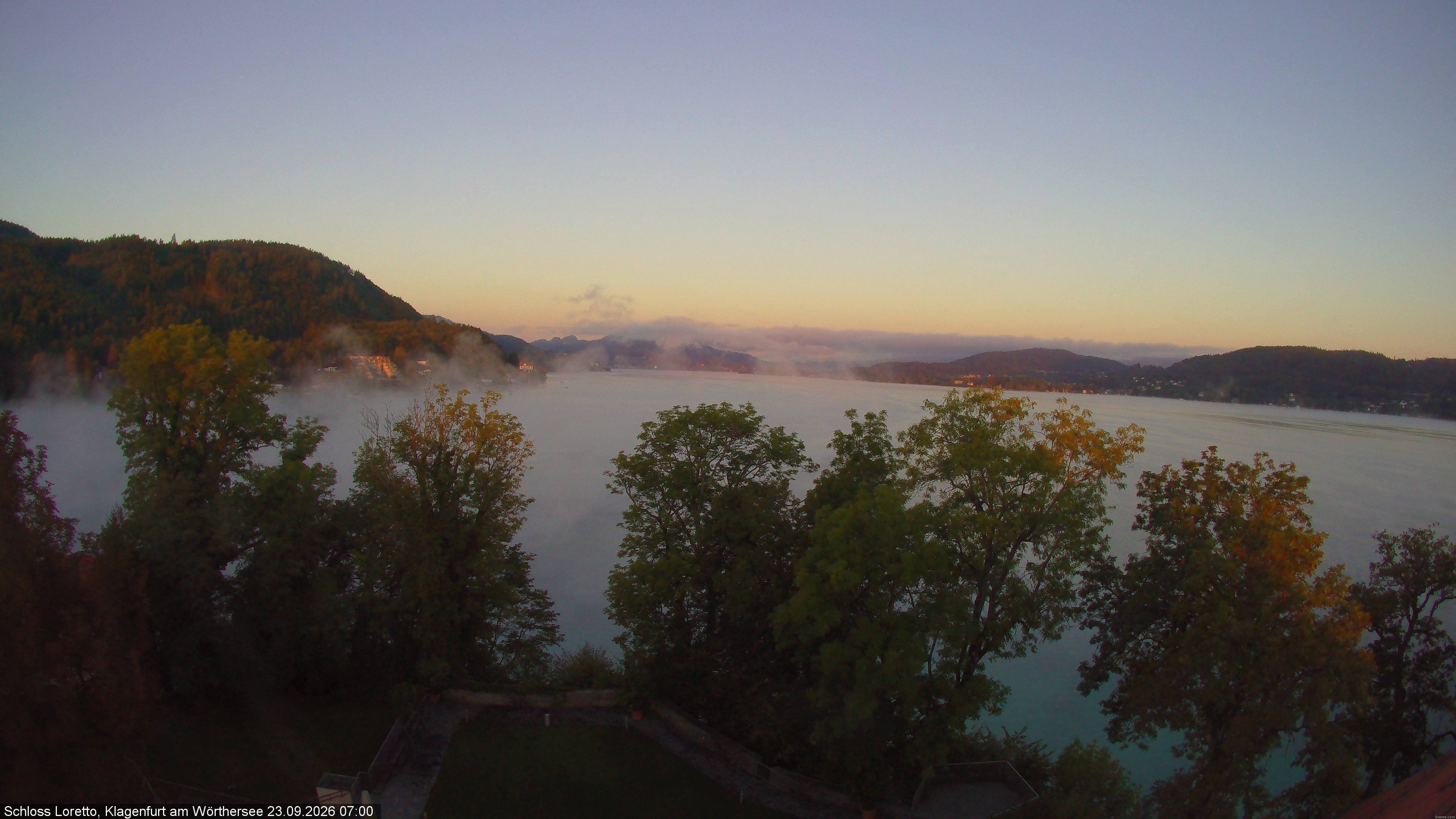 Archiv Foto Webcam Schloss Loretto bei Klagenfurt