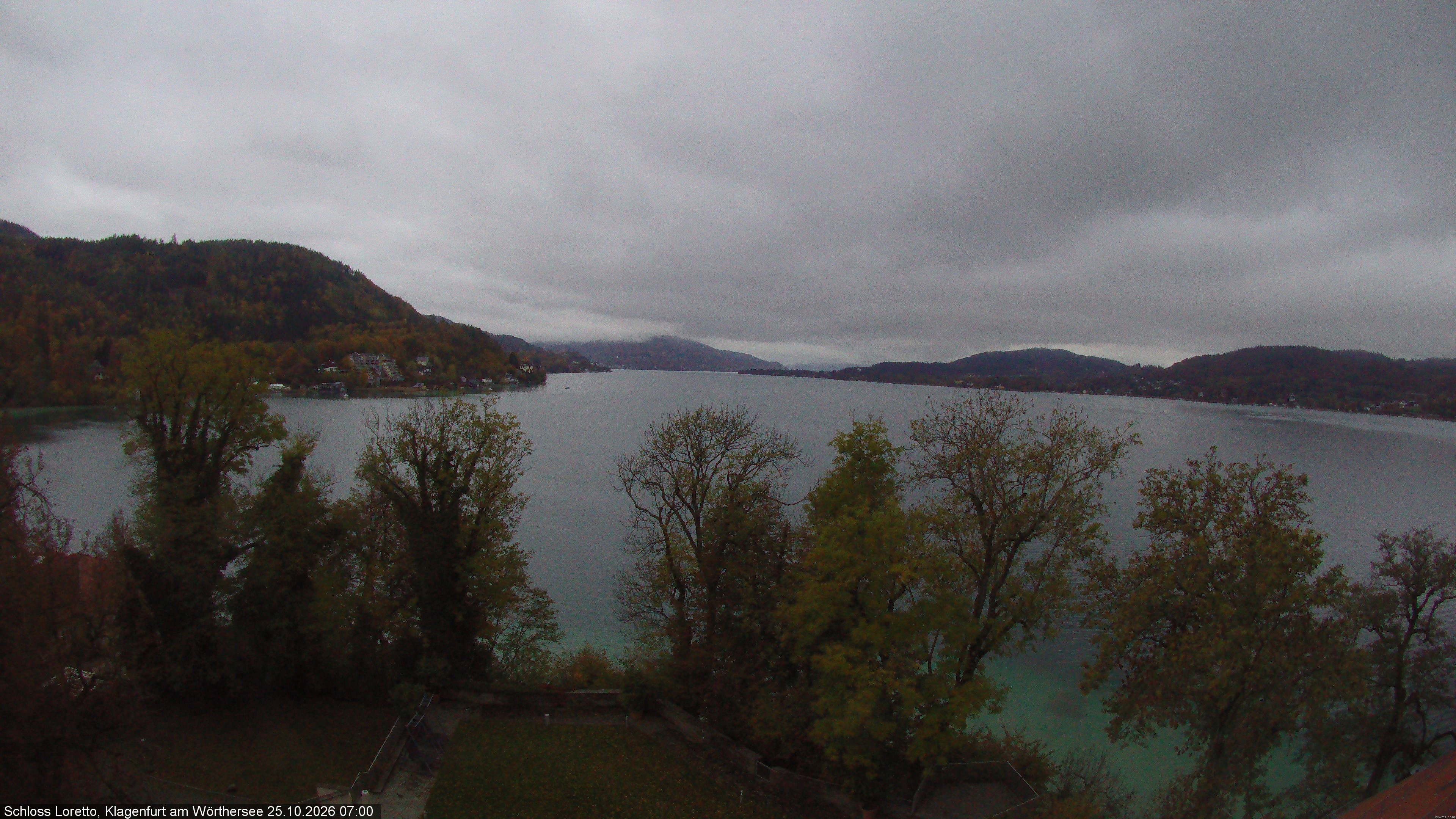 Archiv Foto Webcam Schloss Loretto bei Klagenfurt