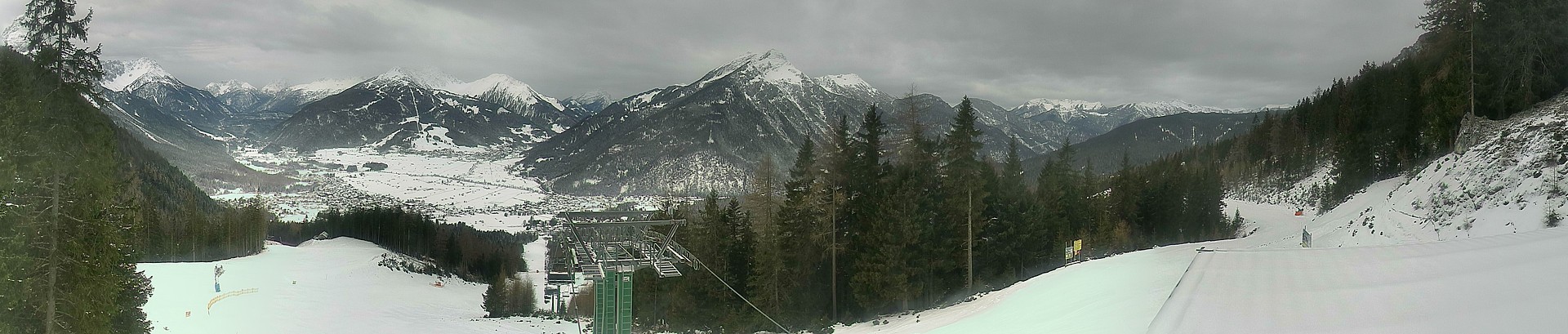 Archiv Foto Webcam 3er Sessellift im Skigebiet Ehrwald