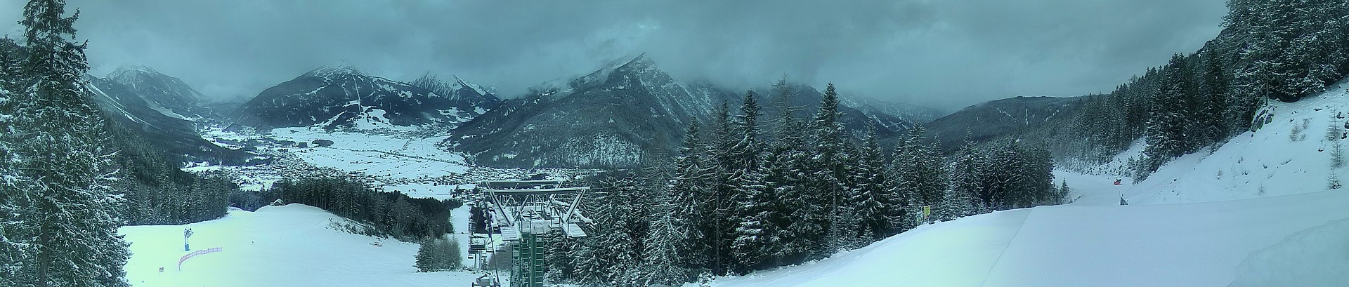 Archiv Foto Webcam 3er Sessellift im Skigebiet Ehrwald