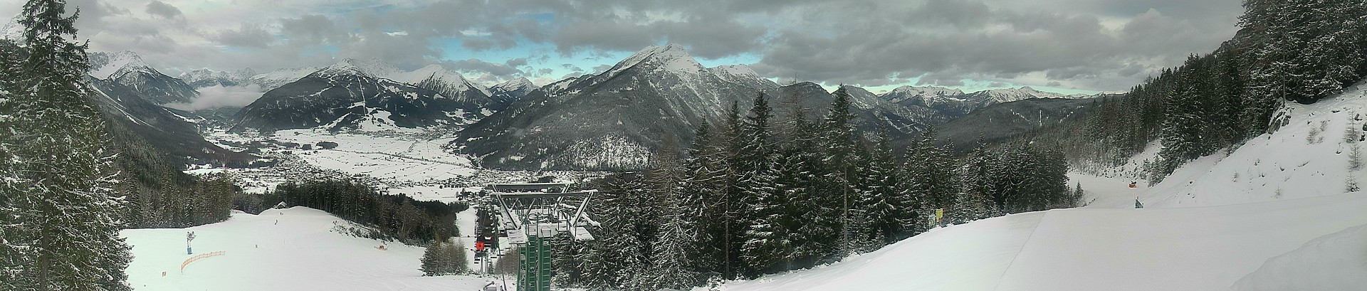 Archiv Foto Webcam 3er Sessellift im Skigebiet Ehrwald