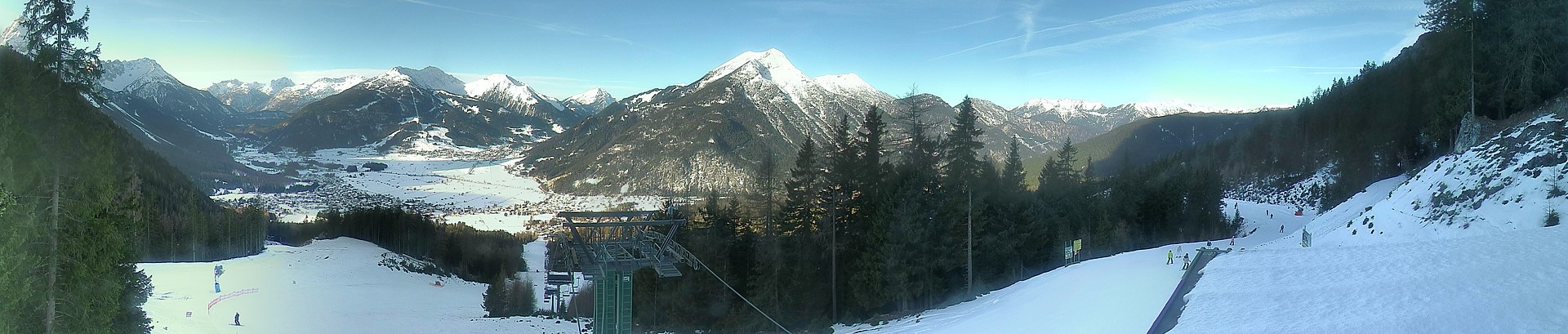 Archiv Foto Webcam 3er Sessellift im Skigebiet Ehrwald