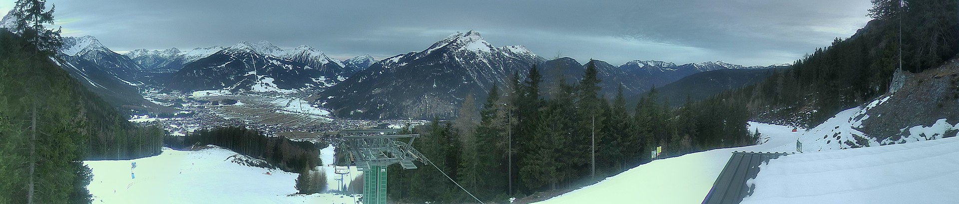 Archiv Foto Webcam 3er Sessellift im Skigebiet Ehrwald