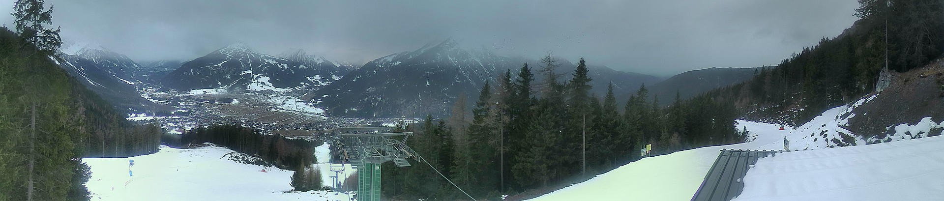 Archiv Foto Webcam 3er Sessellift im Skigebiet Ehrwald